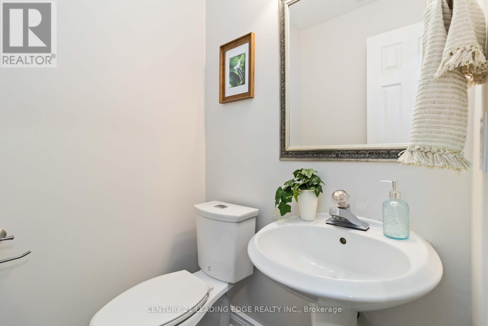 5201 Champlain Trail, Mississauga (Hurontario), Ontario  L5R 3B1 - Photo 22 - W12449440