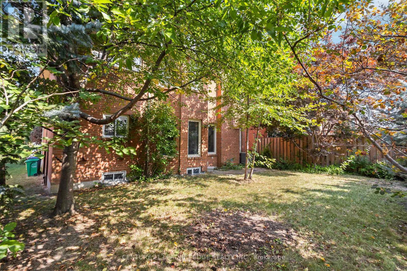 5201 Champlain Trail, Mississauga (Hurontario), Ontario  L5R 3B1 - Photo 43 - W12449440