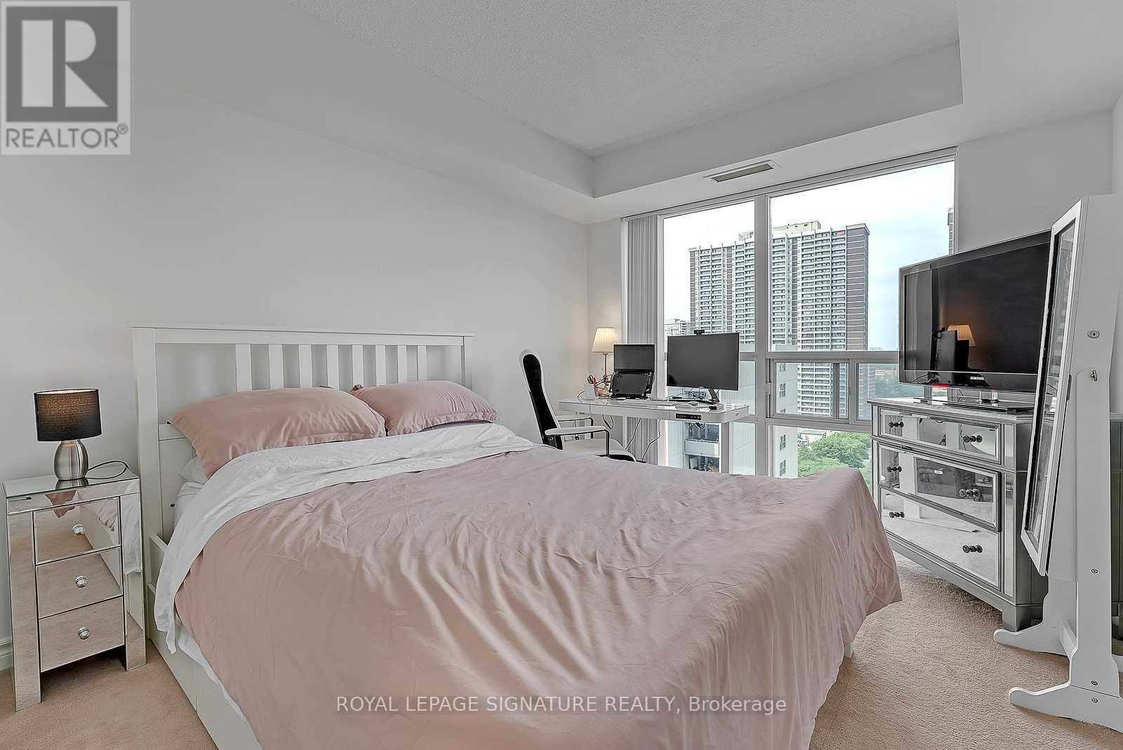 1401 - 5 Michael Power Place, Toronto, Ontario  M9A 0A3 - Photo 10 - W12449470