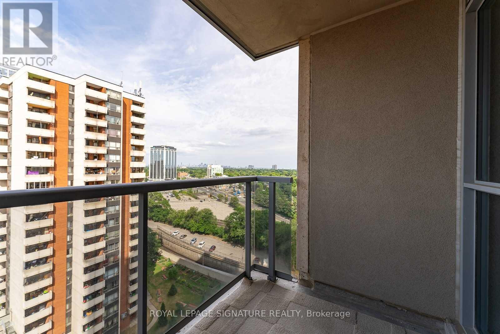 1401 - 5 Michael Power Place, Toronto, Ontario  M9A 0A3 - Photo 15 - W12449470