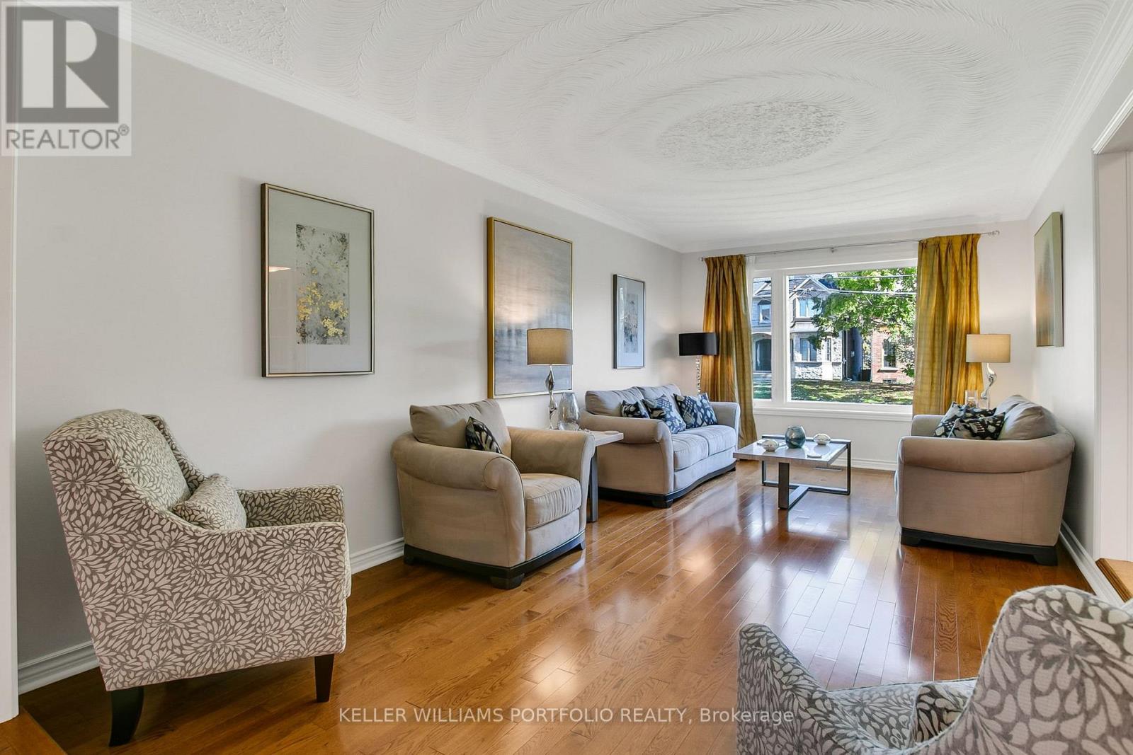 56 Jopling Avenue N, Toronto, Ontario  M9B 4G2 - Photo 12 - W12449473