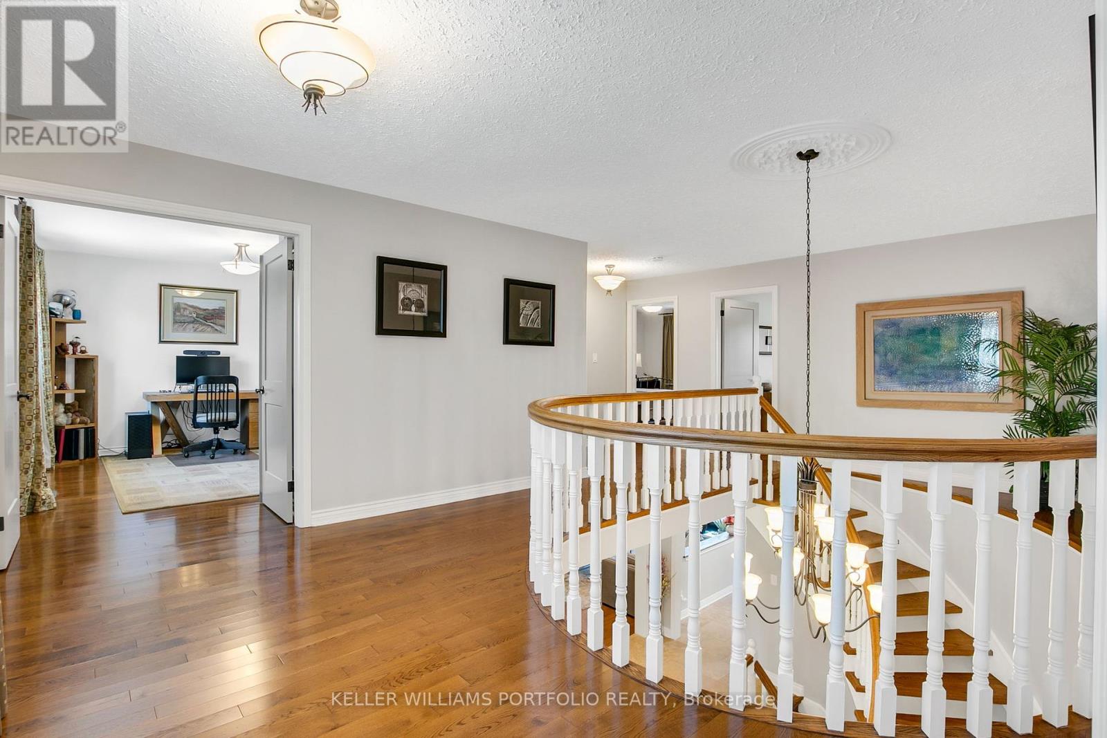 56 Jopling Avenue N, Toronto, Ontario  M9B 4G2 - Photo 18 - W12449473