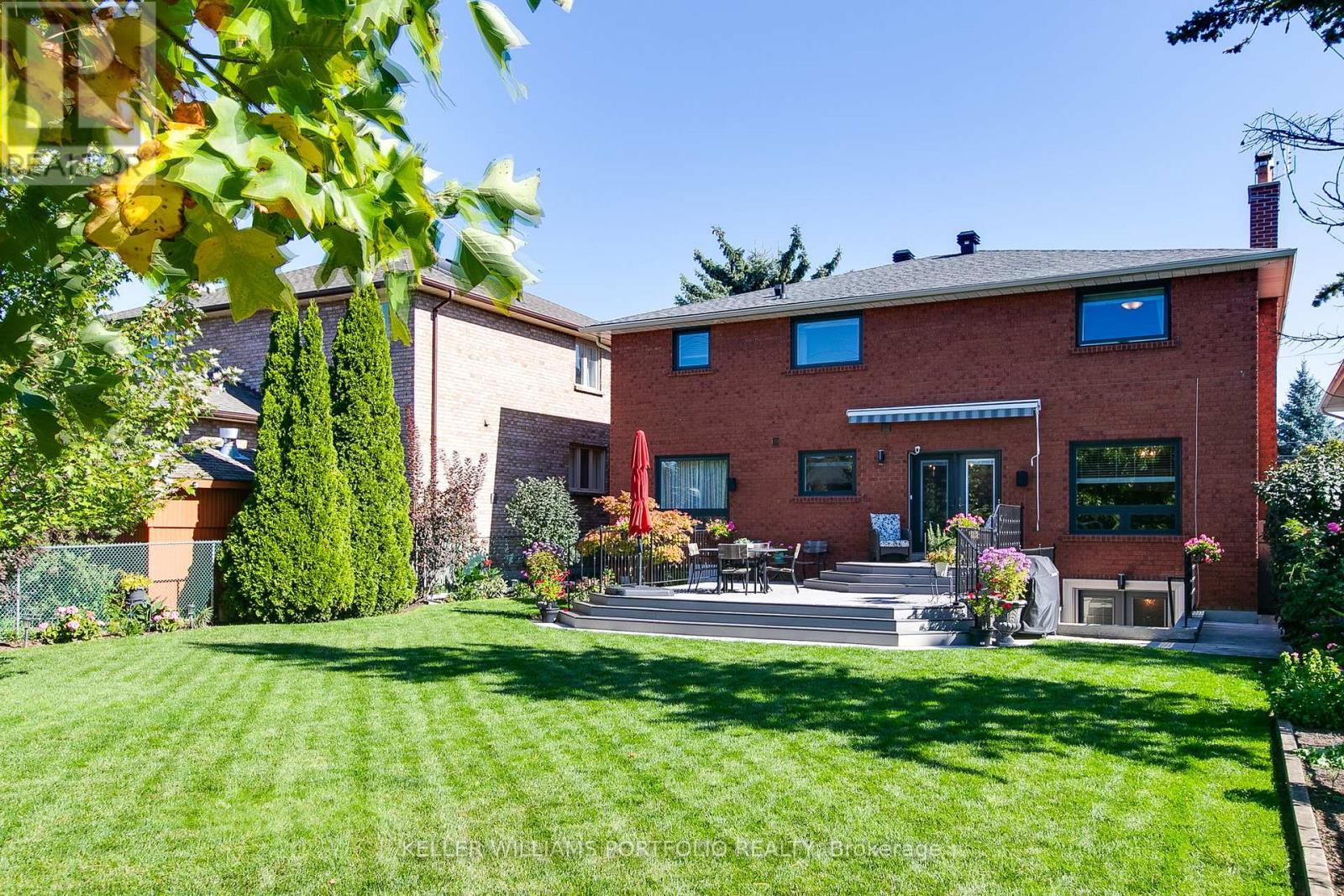 56 Jopling Avenue N, Toronto, Ontario  M9B 4G2 - Photo 38 - W12449473