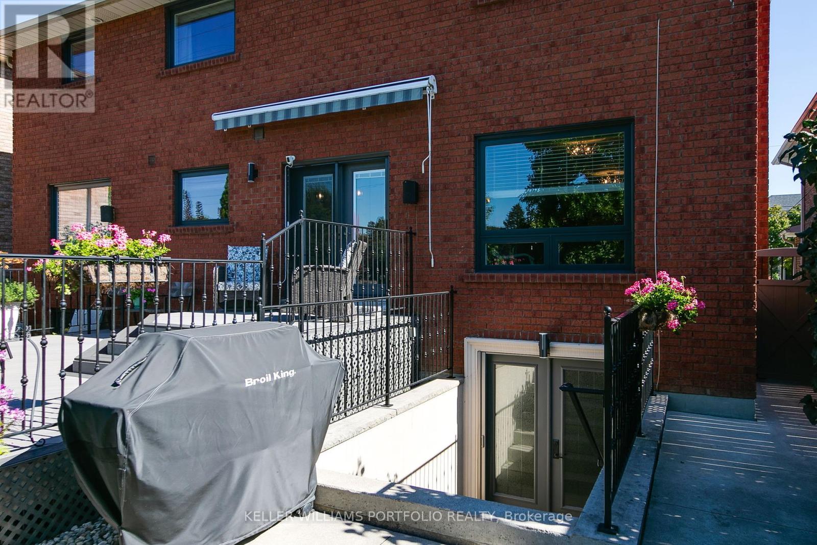 56 Jopling Avenue N, Toronto, Ontario  M9B 4G2 - Photo 43 - W12449473