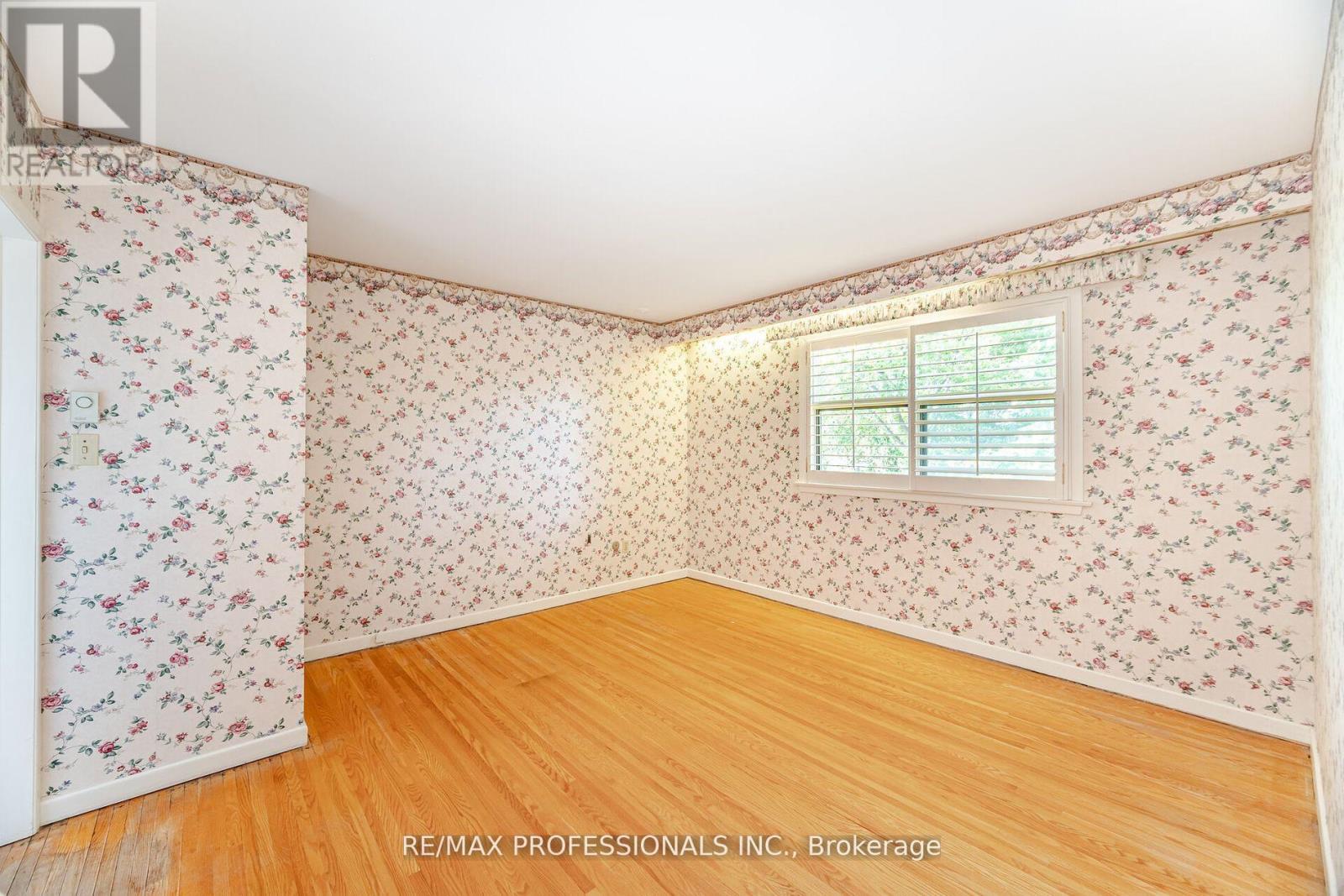 3667 Beechollow Crescent, Mississauga (Applewood), Ontario  L4Y 3T3 - Photo 17 - W12449495