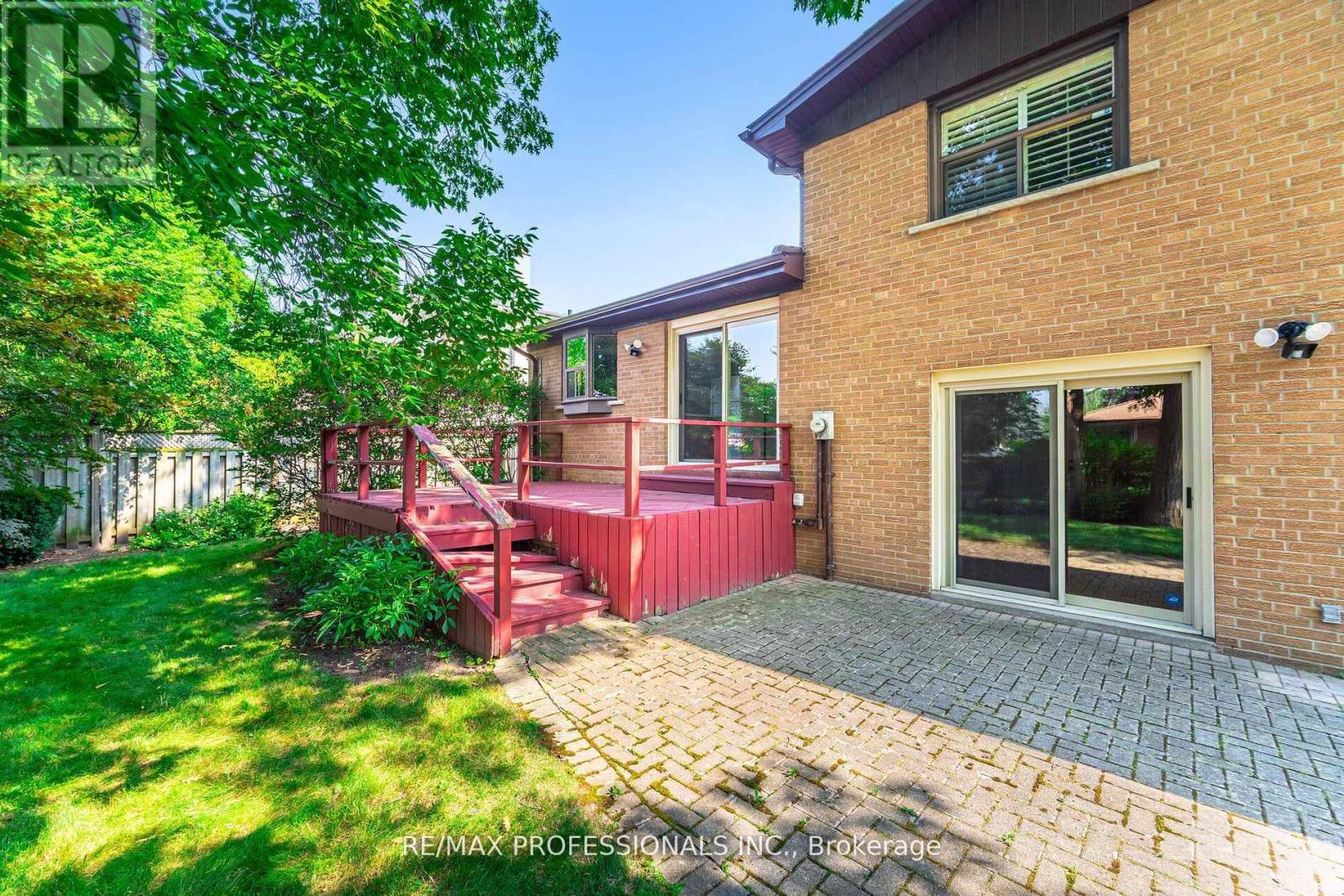 3667 Beechollow Crescent, Mississauga (Applewood), Ontario  L4Y 3T3 - Photo 29 - W12449495