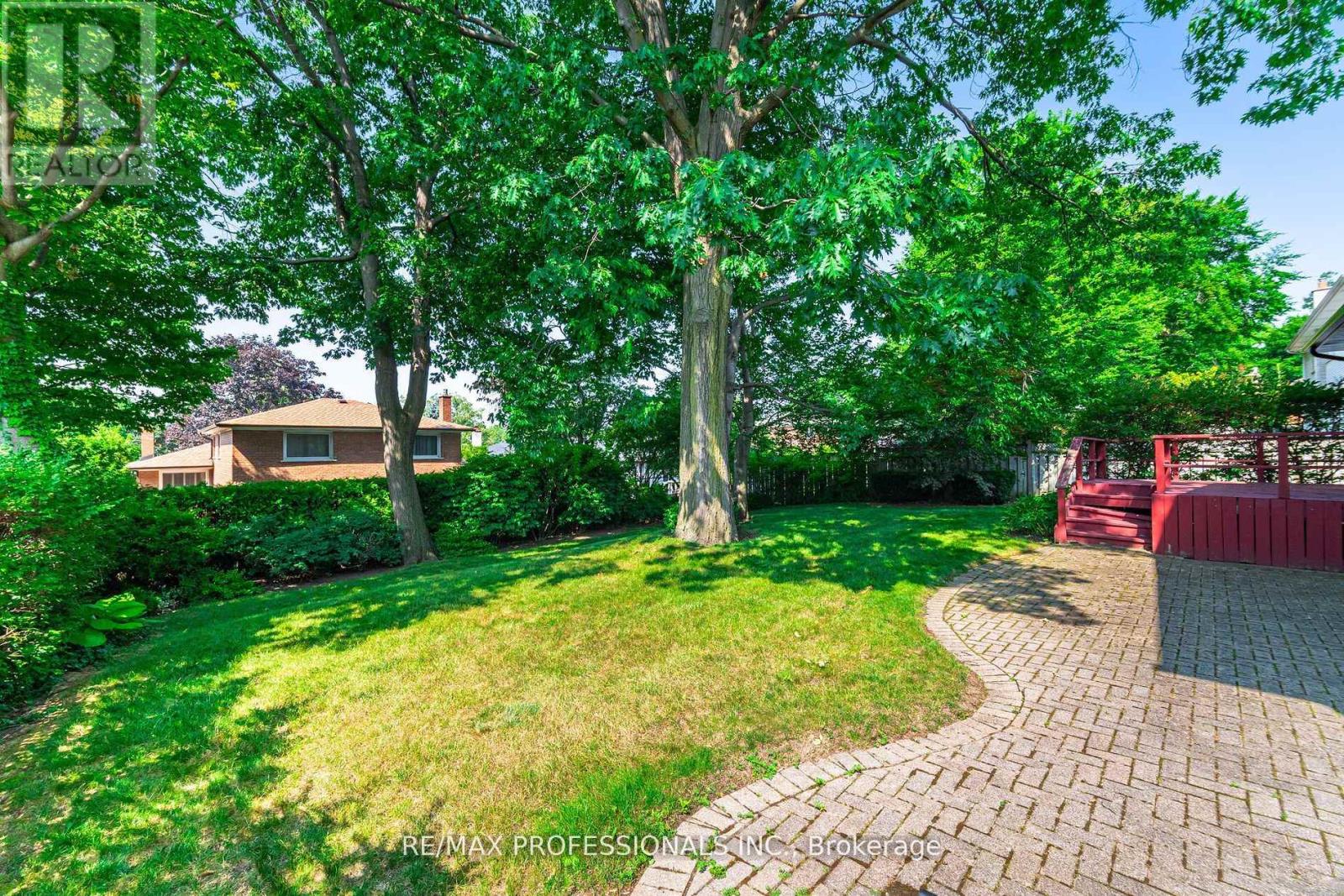 3667 Beechollow Crescent, Mississauga (Applewood), Ontario  L4Y 3T3 - Photo 30 - W12449495