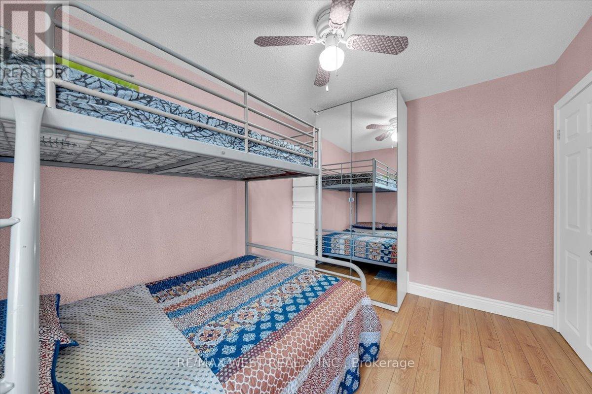 233 Gamma Street, Toronto (Alderwood), Ontario  M8W 4G7 - Photo 19 - W12449501