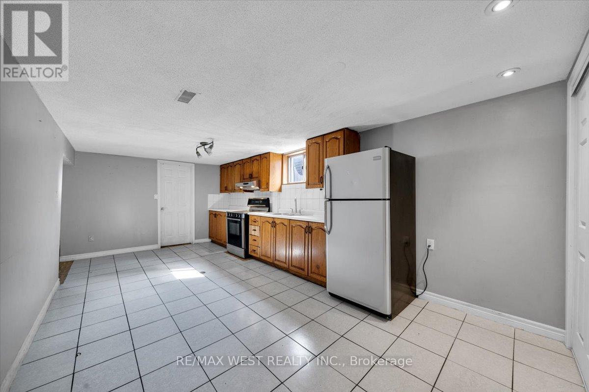 233 Gamma Street, Toronto (Alderwood), Ontario  M8W 4G7 - Photo 21 - W12449501