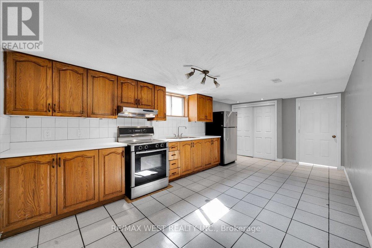 233 Gamma Street, Toronto (Alderwood), Ontario  M8W 4G7 - Photo 22 - W12449501