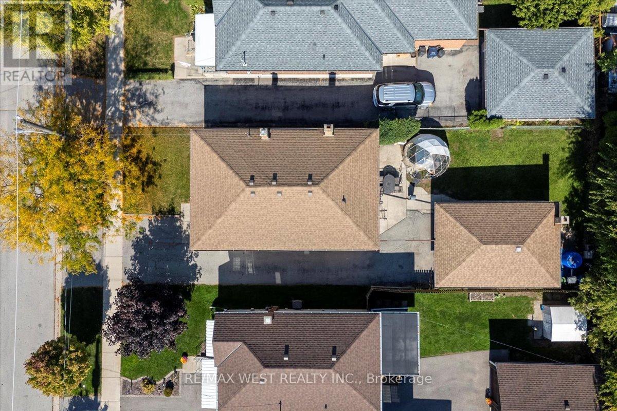 233 Gamma Street, Toronto (Alderwood), Ontario  M8W 4G7 - Photo 37 - W12449501