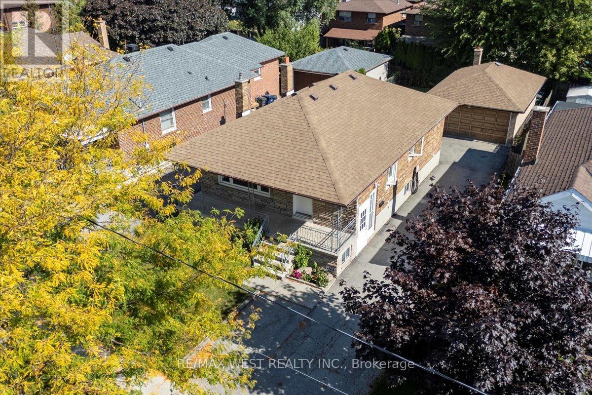 233 Gamma Street, Toronto (Alderwood), Ontario  M8W 4G7 - Photo 39 - W12449501
