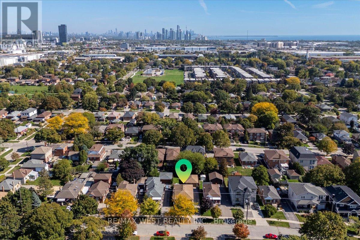 233 Gamma Street, Toronto (Alderwood), Ontario  M8W 4G7 - Photo 40 - W12449501