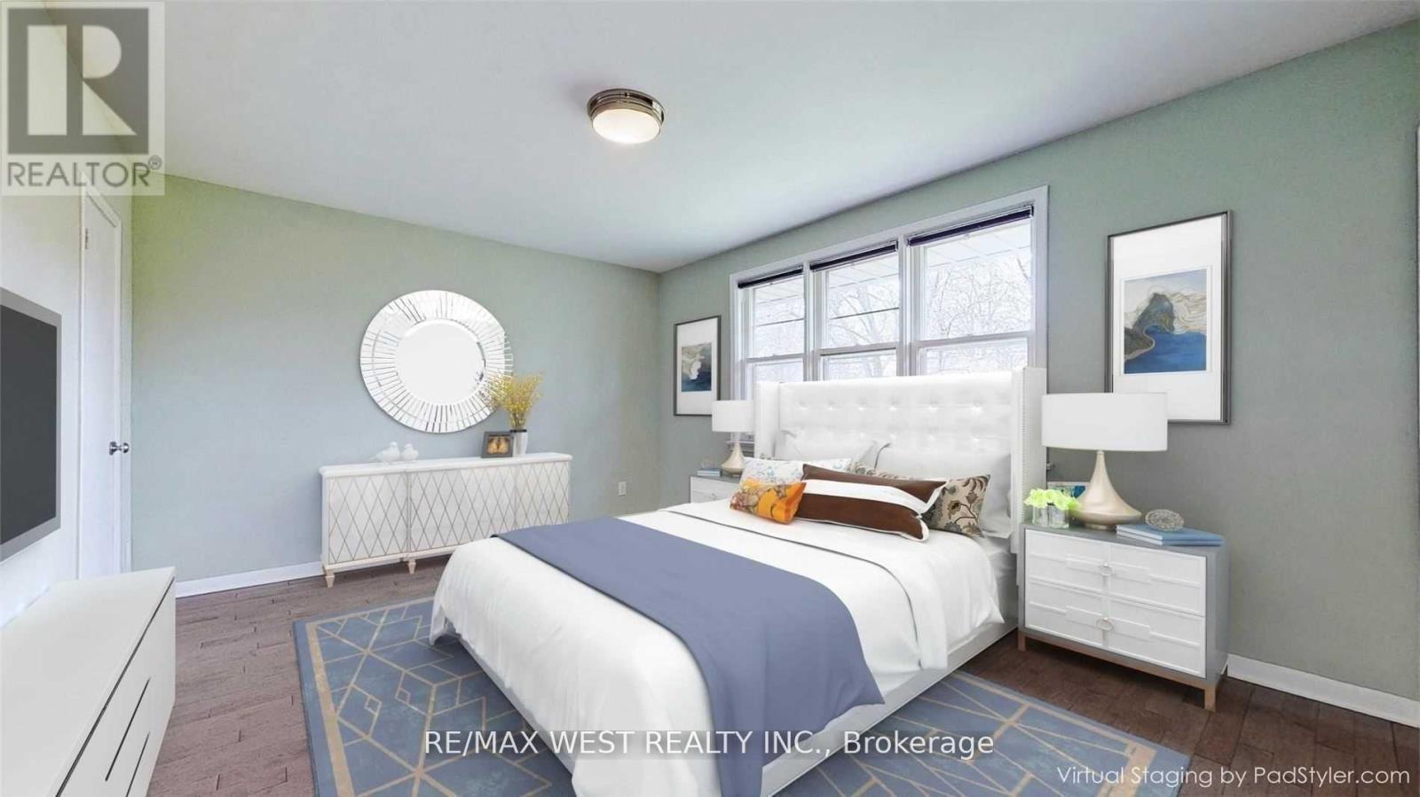 Main - 24 Oldham Road, Toronto, Ontario  M9A 2B7 - Photo 7 - W12449505
