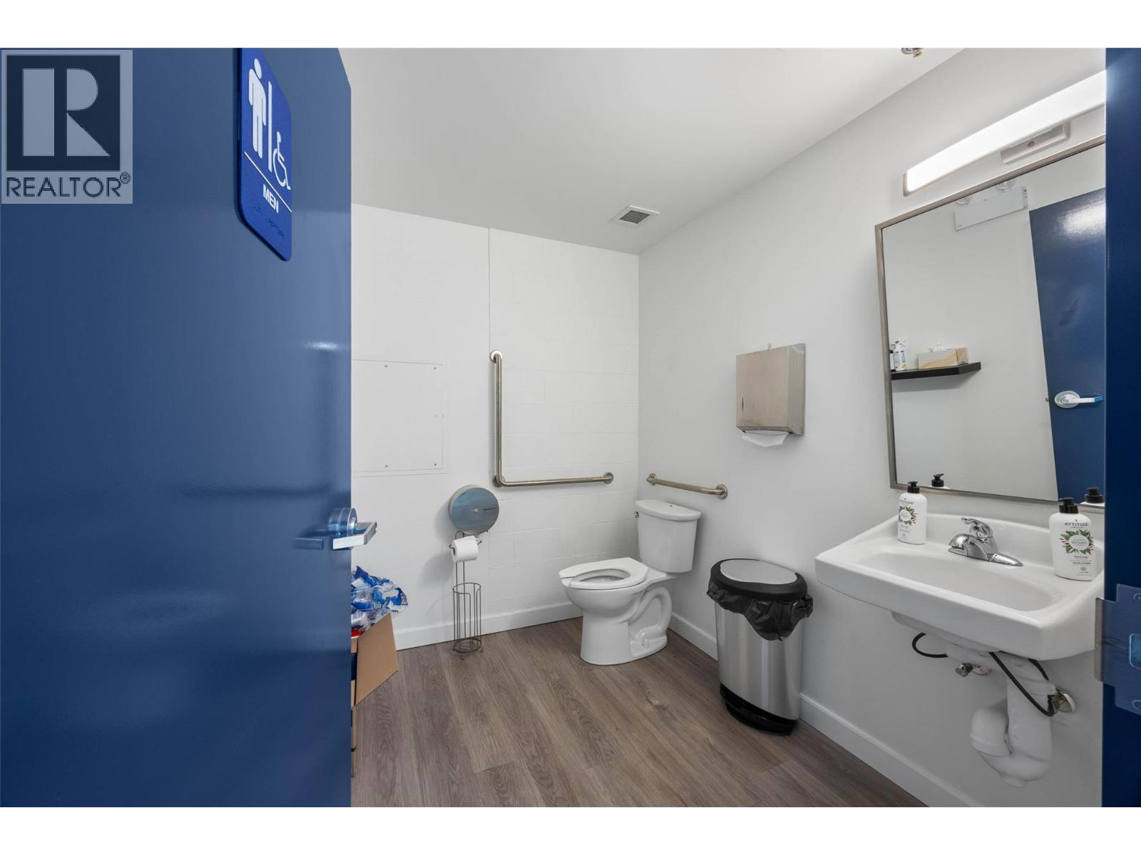 630 Victoria Street, Kamloops, British Columbia  V2C 2B4 - Photo 12 - 10365131