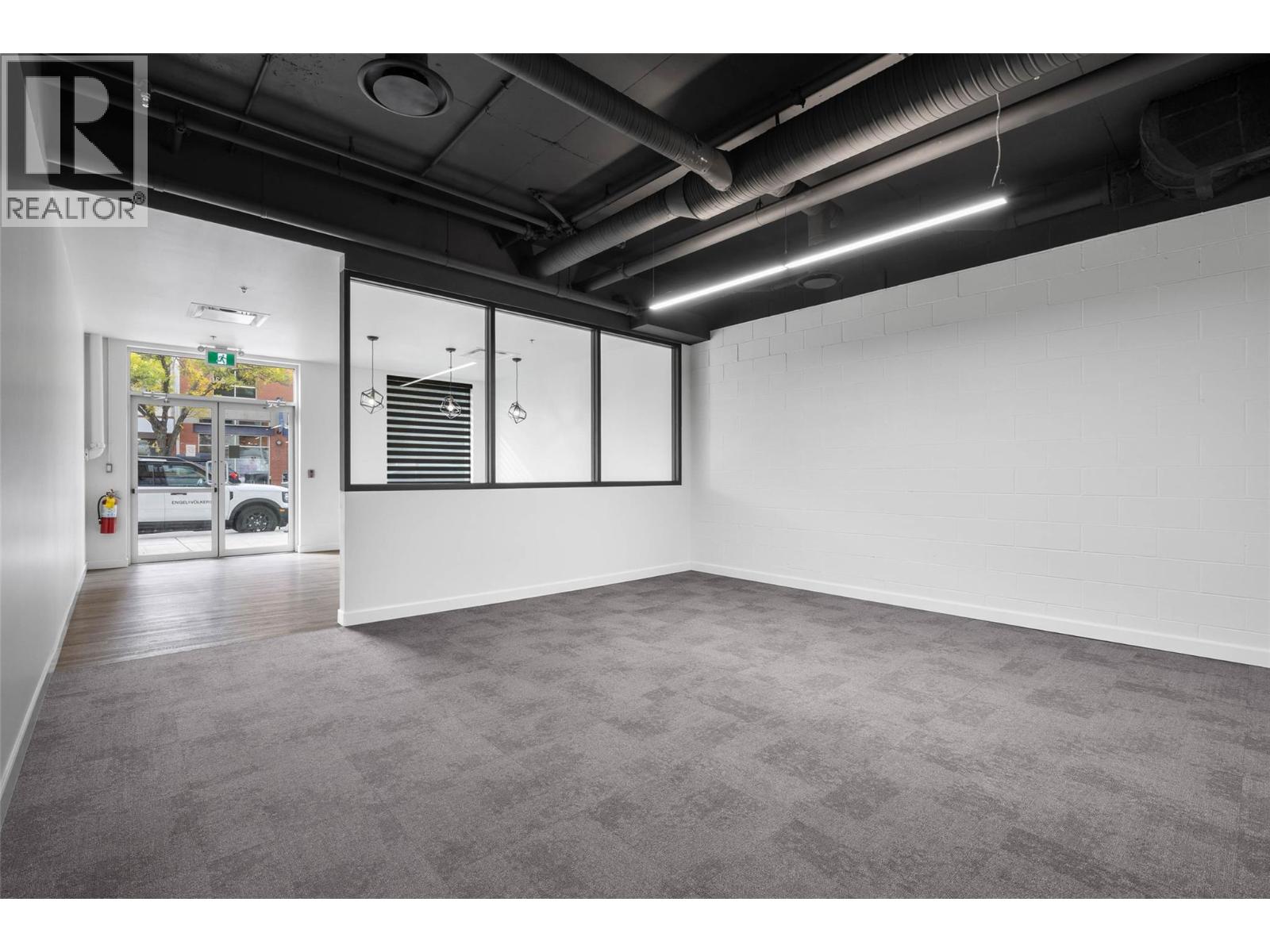 630 Victoria Street, Kamloops, British Columbia  V2C 2B4 - Photo 7 - 10365131
