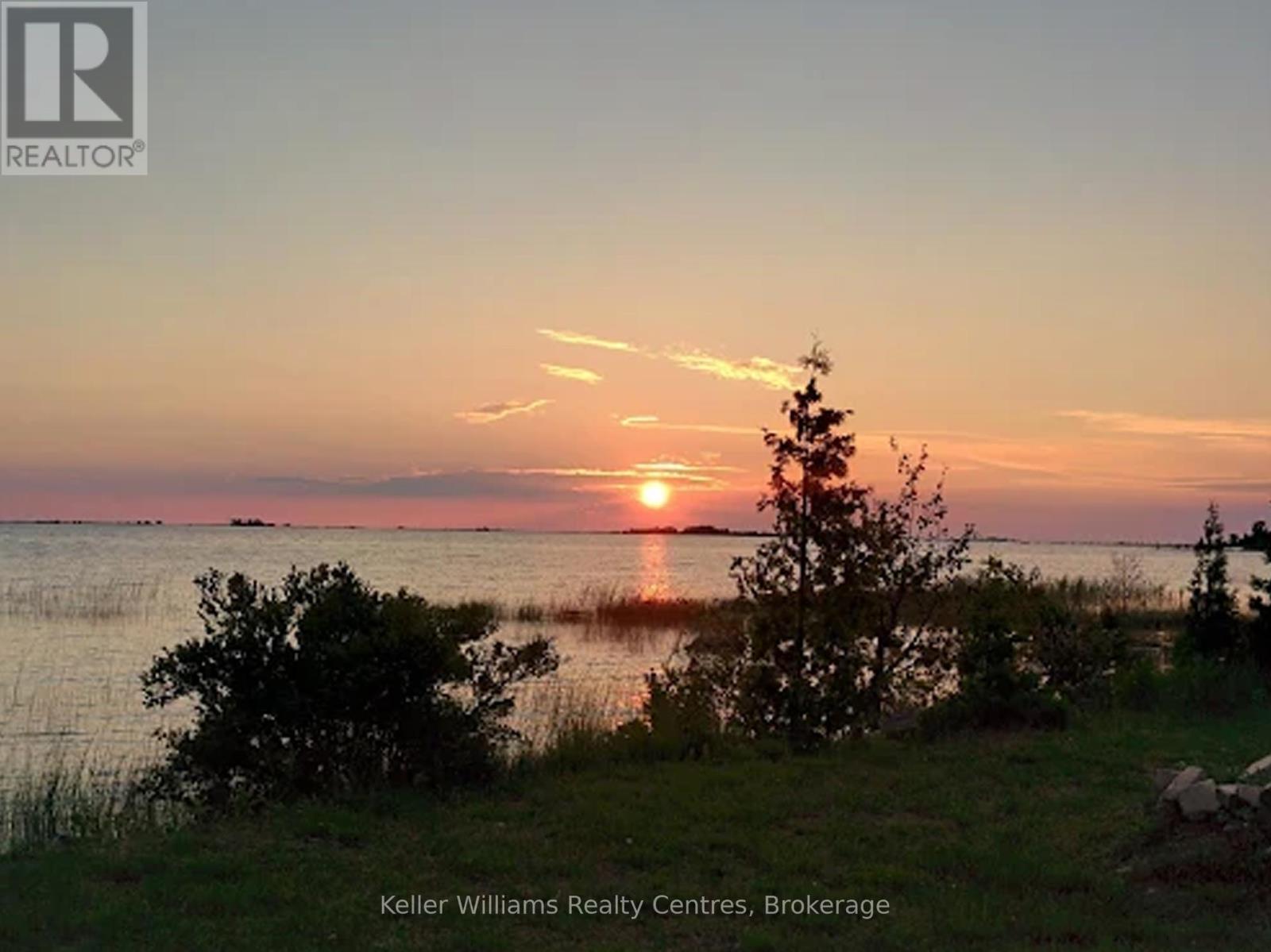 118 Resort Road, South Bruce Peninsula, Ontario  N0H 2T0 - Photo 35 - X12444535