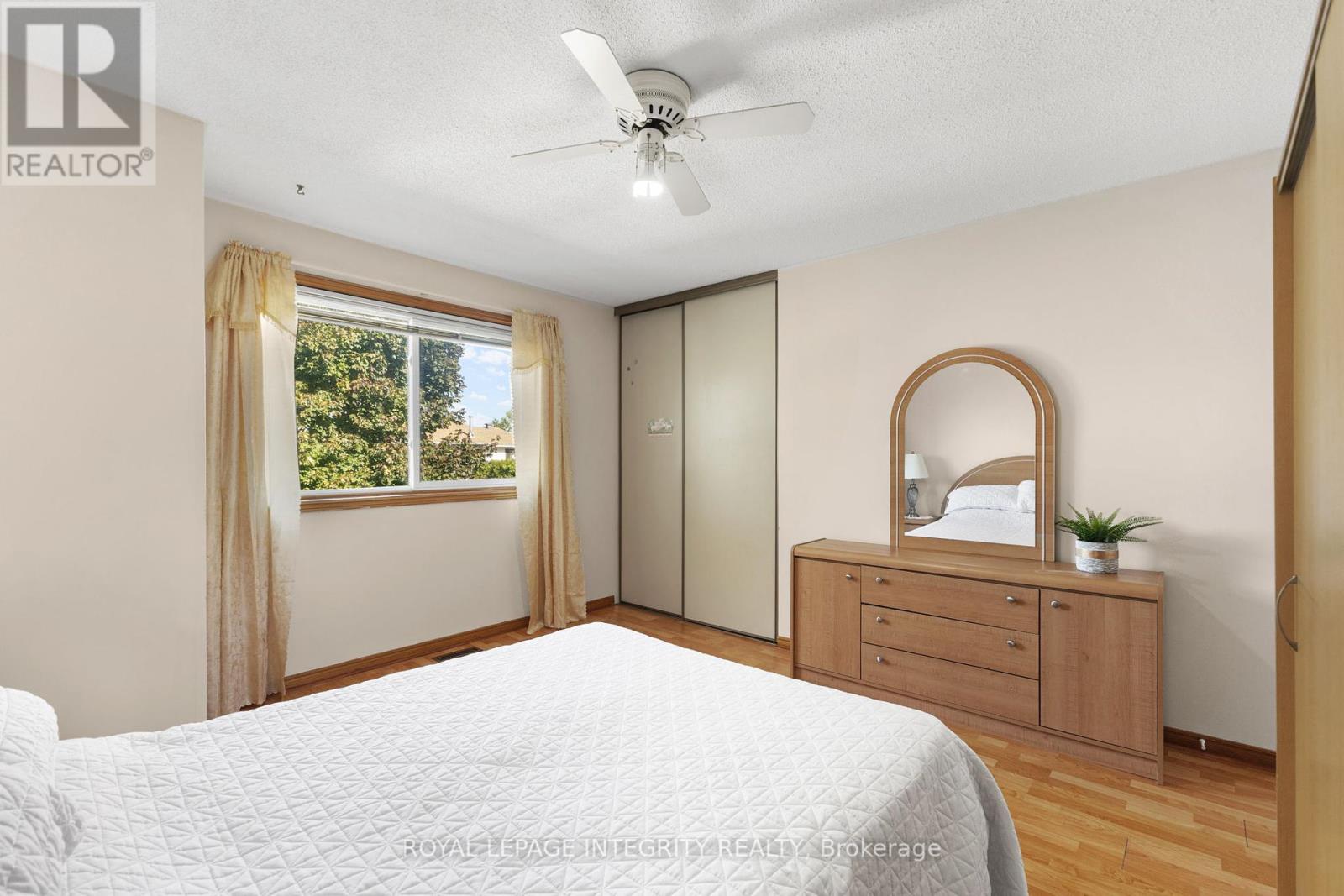 1499 Goth Avenue, Ottawa, Ontario  K1T 1E3 - Photo 24 - X12336305