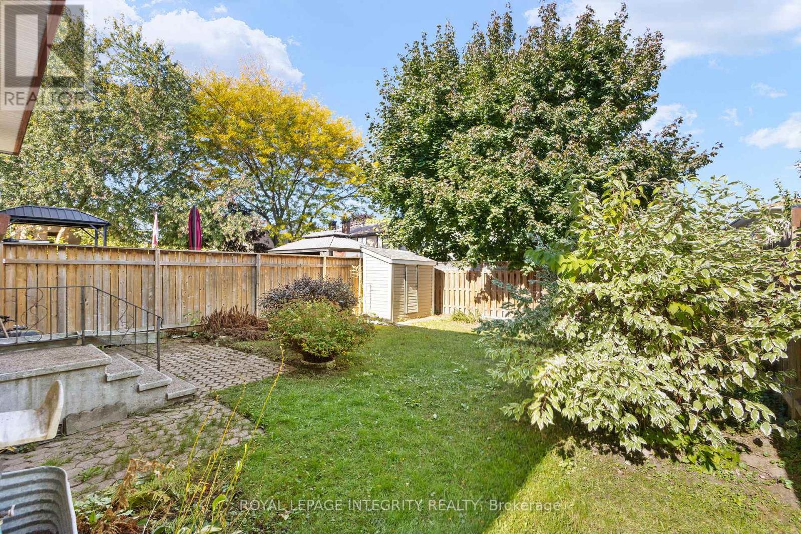 1499 Goth Avenue, Ottawa, Ontario  K1T 1E3 - Photo 35 - X12336305