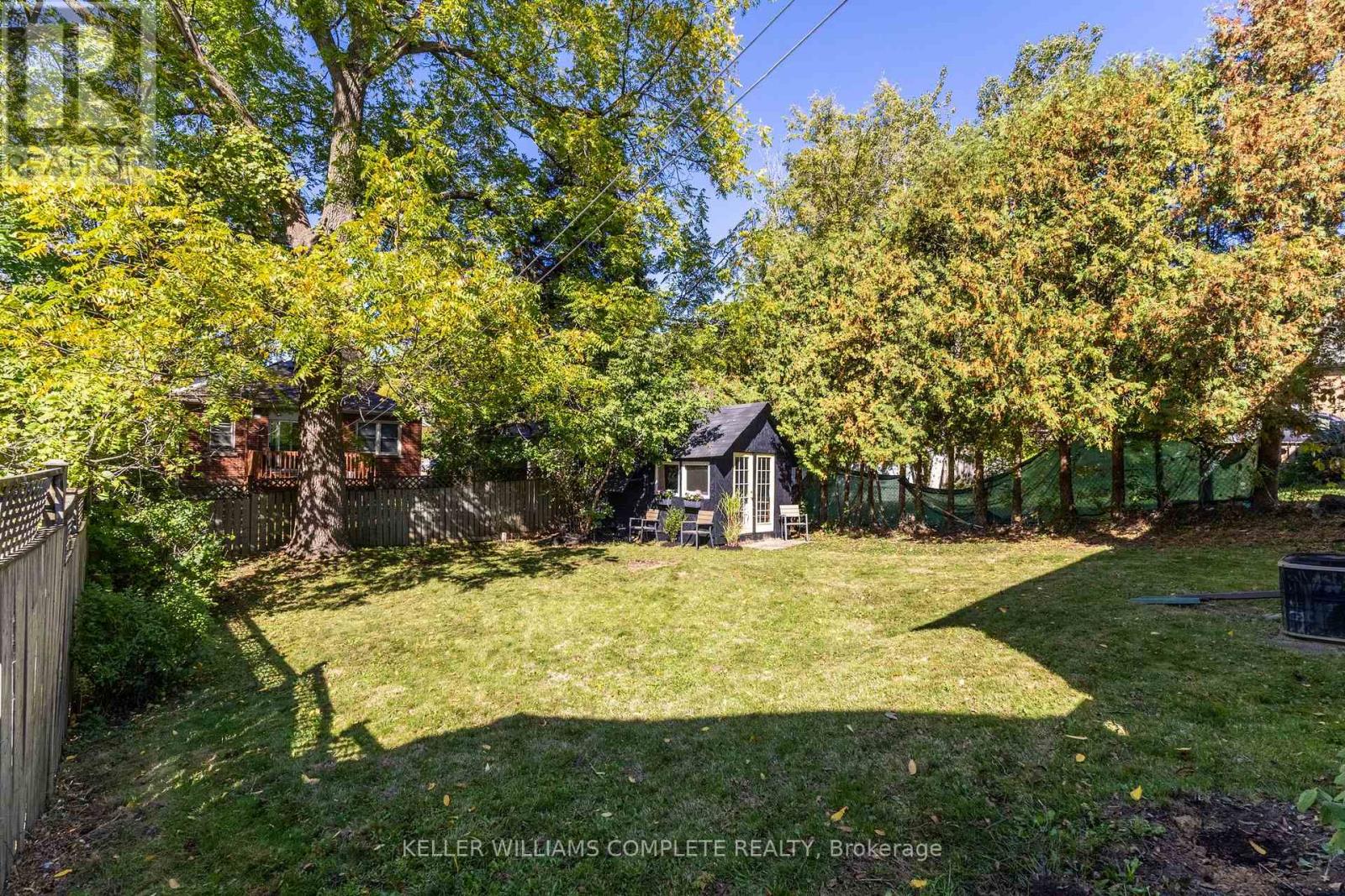 152 Stroud Road, Hamilton (Ainslie Wood), Ontario  L8S 2A2 - Photo 28 - X12449368