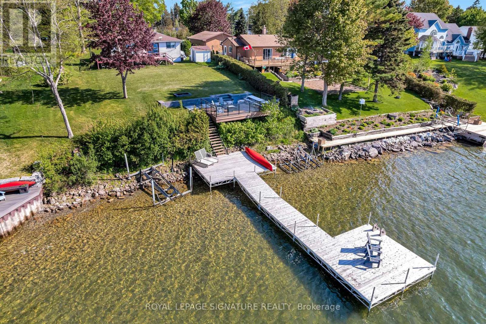 318 Island Road, Prince Edward County (Hallowell Ward), Ontario  K0K 2T0 - Photo 2 - X12449378