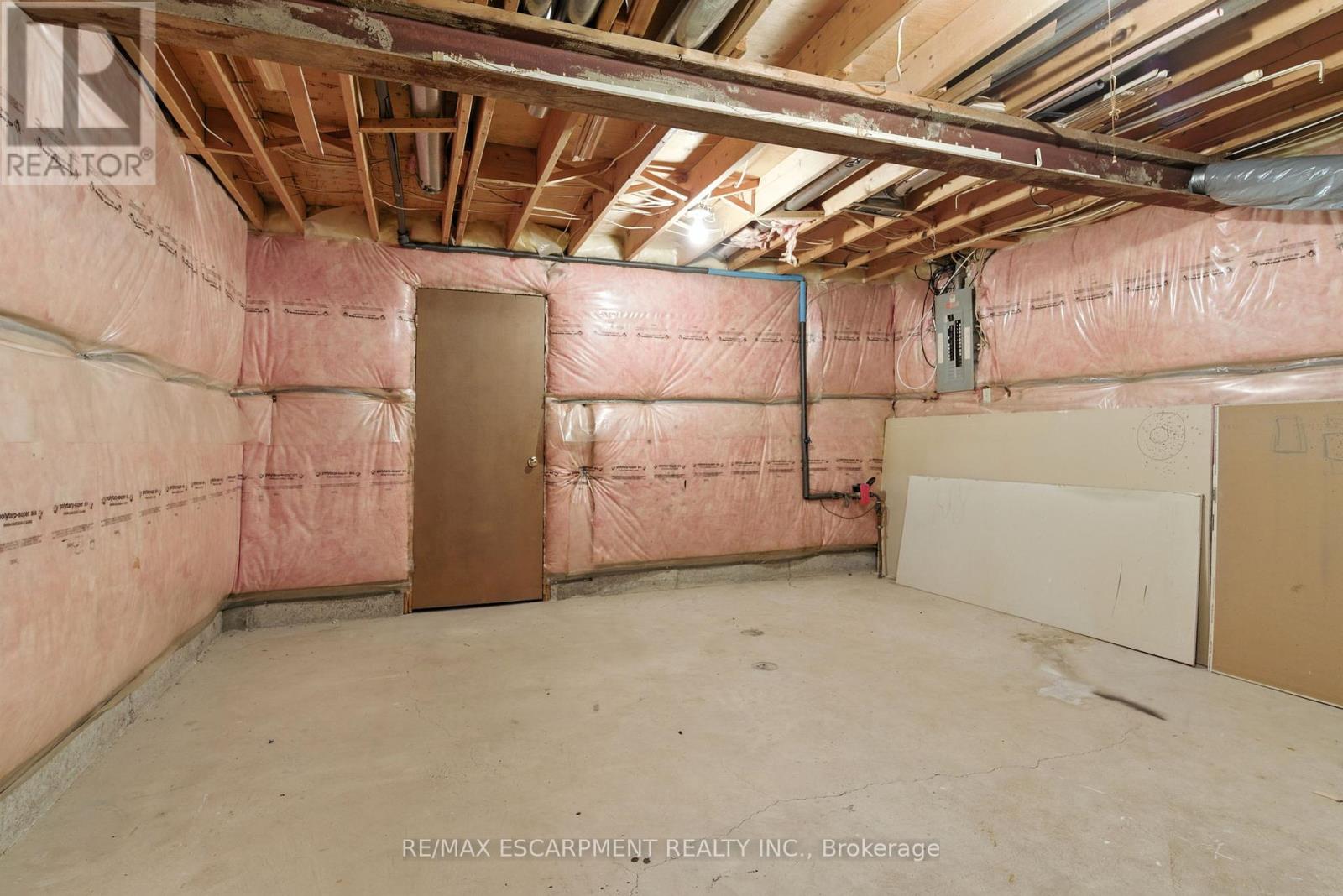 127 Beaverbrook Avenue, Hamilton (Broughton), Ontario  L8W 3T1 - Photo 37 - X12449384