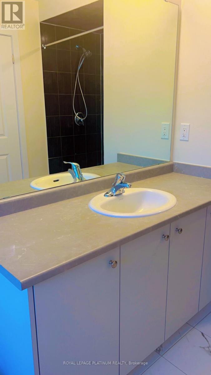 24 Rudder Road, Welland, Ontario  L3B 0M5 - Photo 10 - X12449402