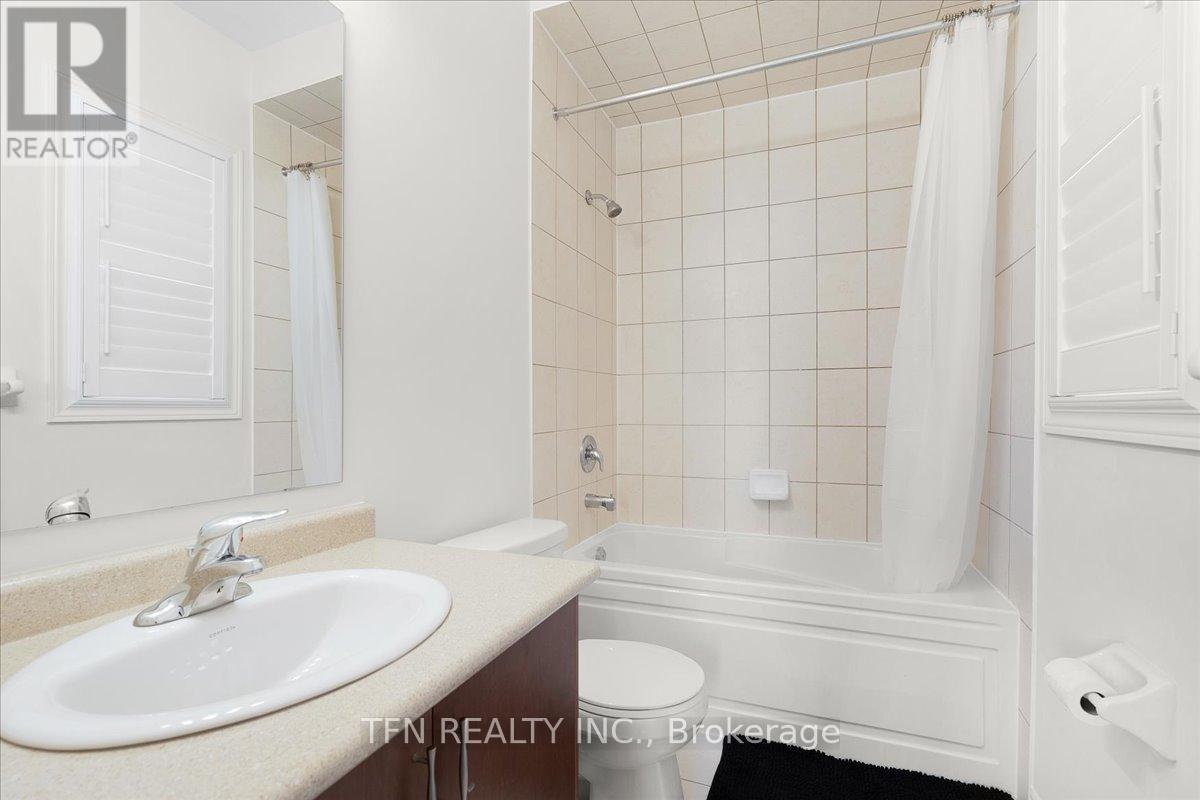 42 Ebenezer Drive, Hamilton (Waterdown), Ontario  L8B 1Y3 - Photo 20 - X12449425