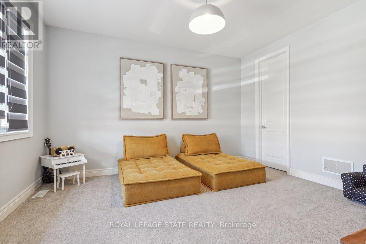 11 Secinaro Avenue, Hamilton (Ancaster), Ontario  L9G 0C6 - Photo 30 - X12449488