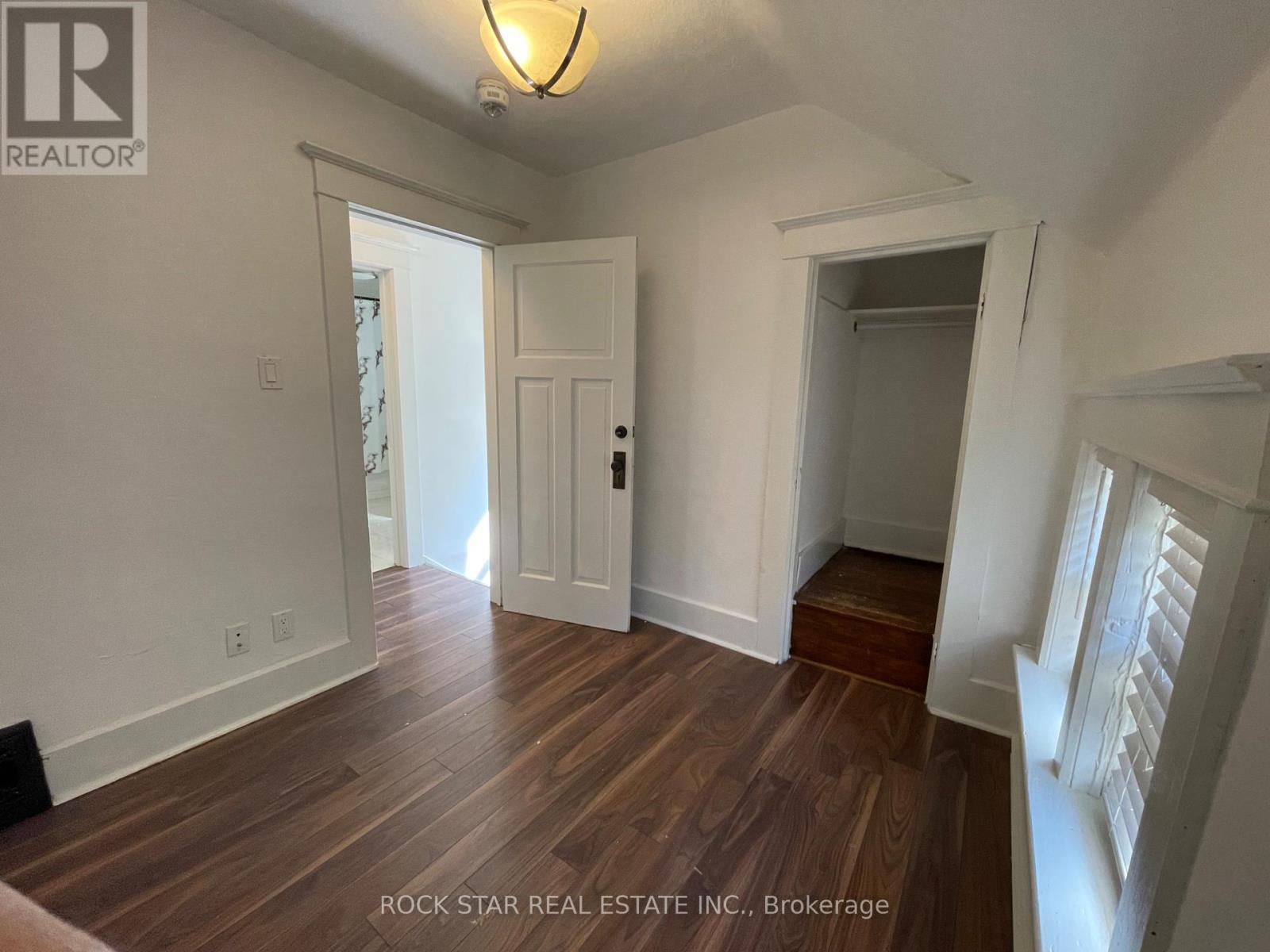 59 Laurel Street, Waterloo, Ontario  N2J 2H3 - Photo 15 - X12449498