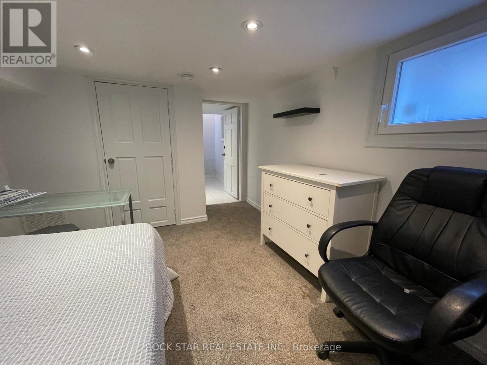 59 Laurel Street, Waterloo, Ontario  N2J 2H3 - Photo 23 - X12449498