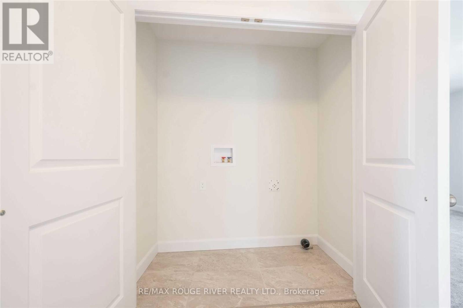 46 Erie Court, Loyalist, Ontario  K7N 0E3 - Photo 20 - X12449508