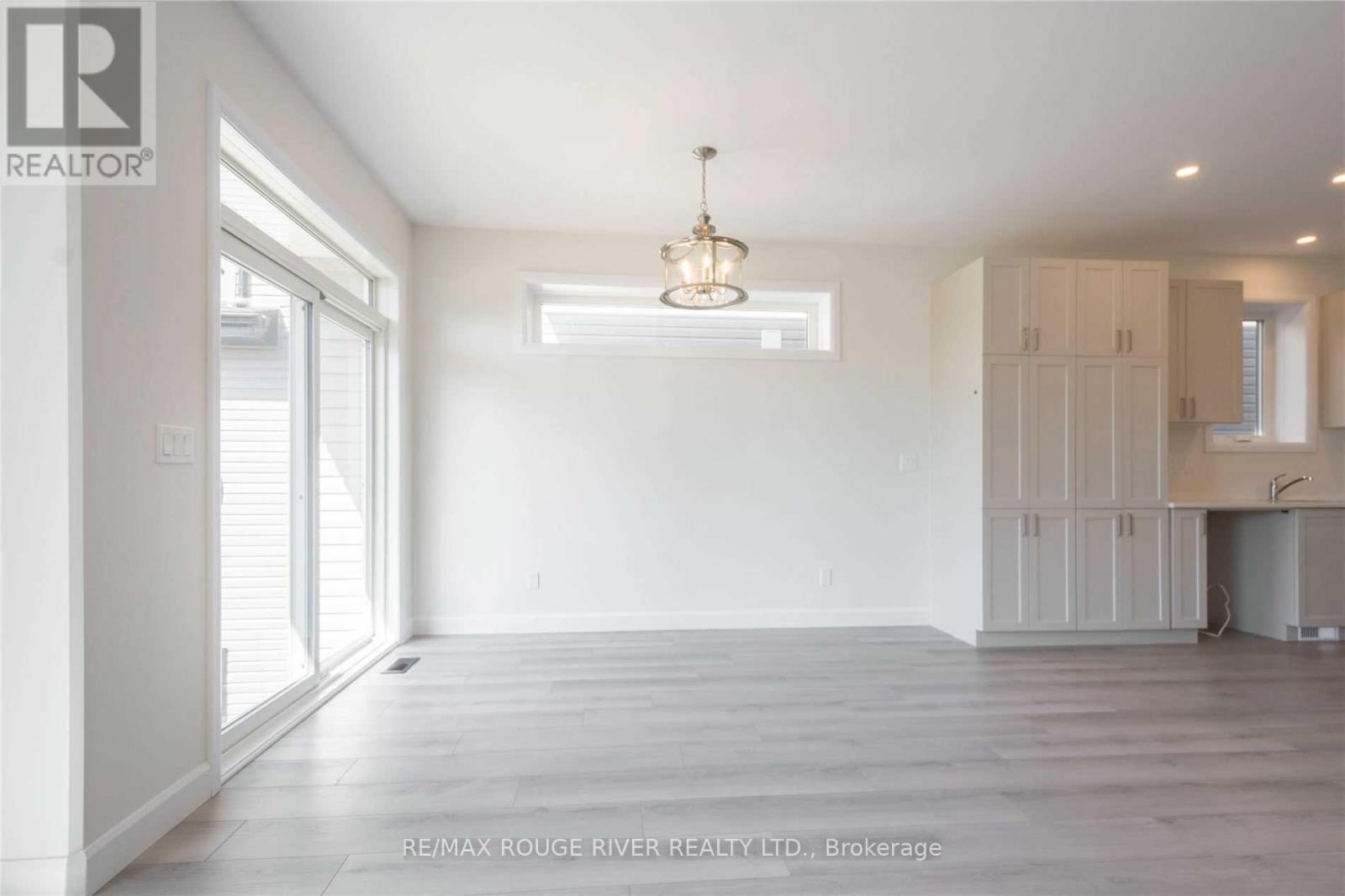 46 Erie Court, Loyalist, Ontario  K7N 0E3 - Photo 4 - X12449508