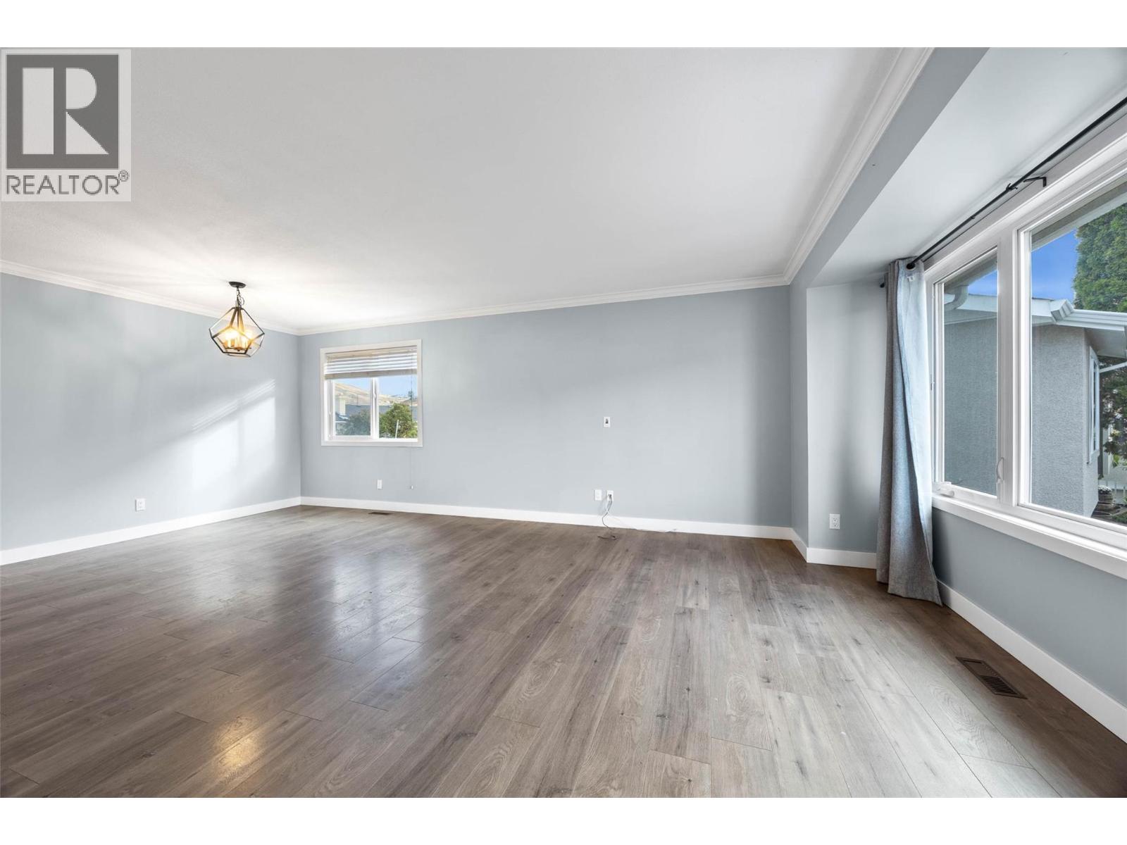 1648 Spartan Place, Kamloops, British Columbia  V2B 7Z3 - Photo 5 - 10365157