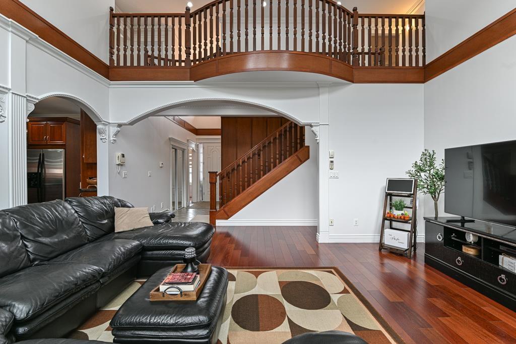 31496 Cougar Court, Abbotsford, British Columbia  V2T 6M7 - Photo 5 - R3055438