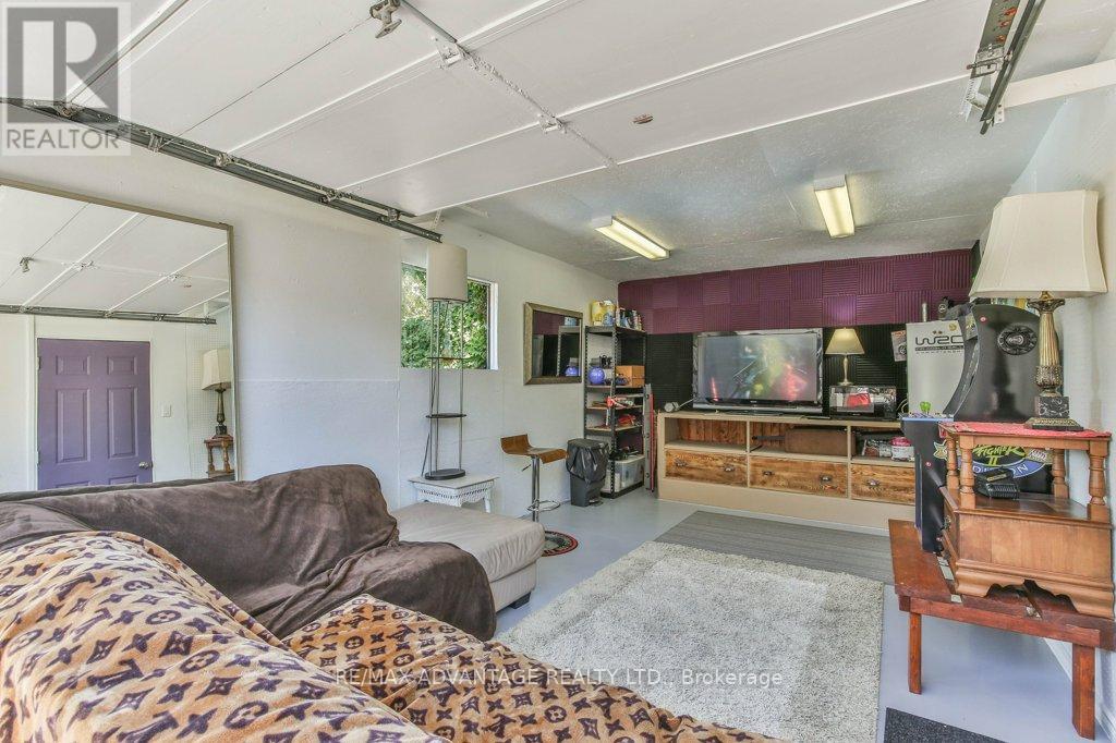 148 Sanders Street, London East (East M), Ontario  N5Z 2S6 - Photo 27 - X12449610