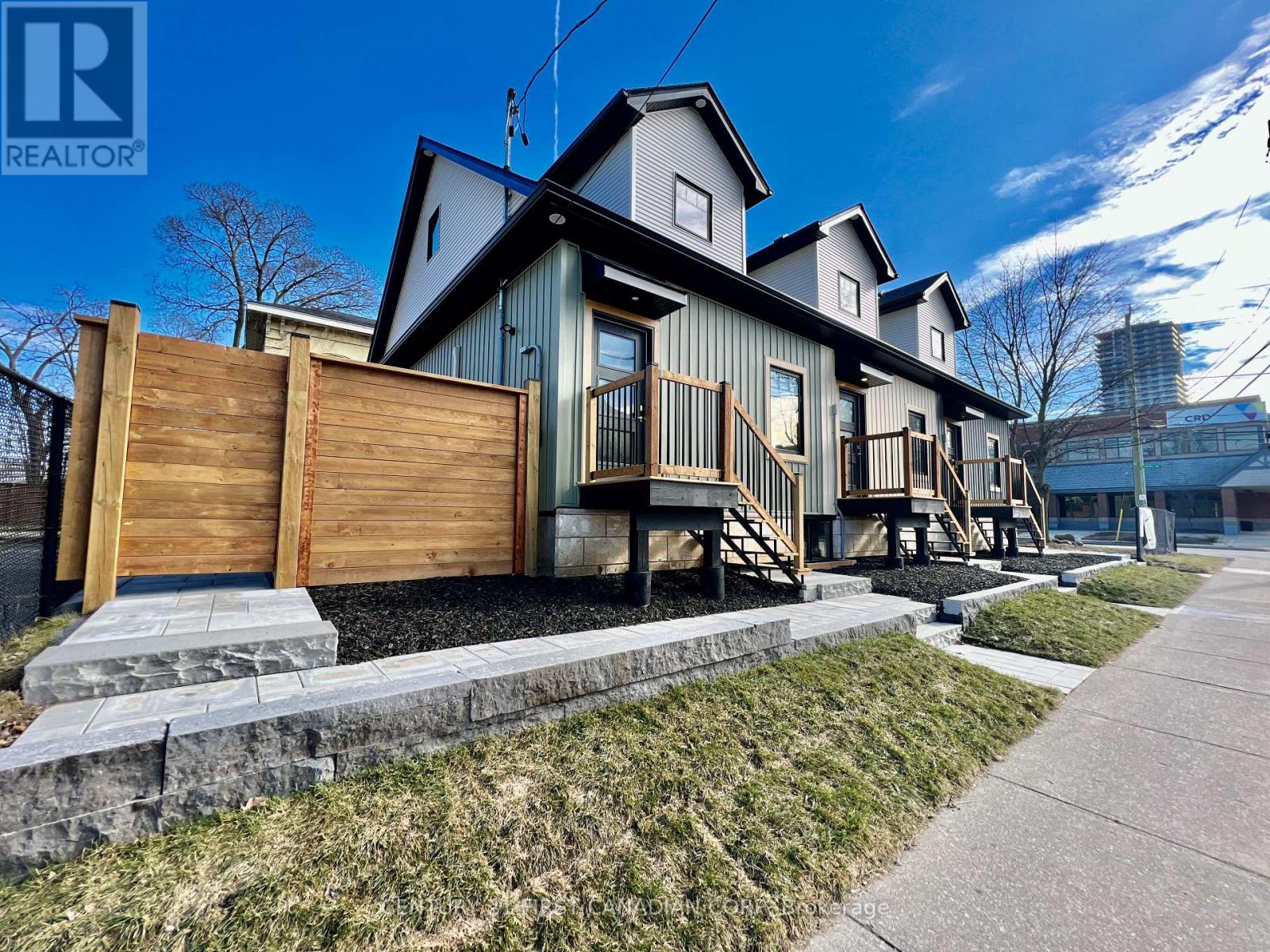3 - 166 CENTRAL AVENUE, London East, Ontario