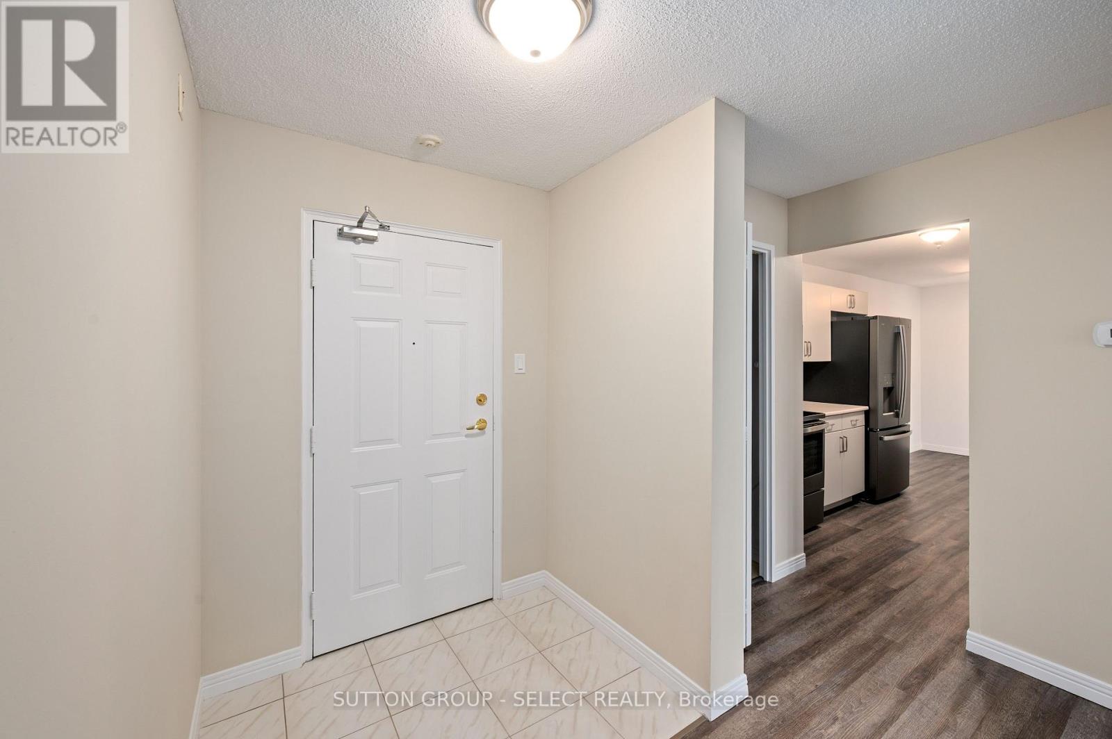 505 - 1180 Commissioners Road W, London South (South B), Ontario  N6K 4J2 - Photo 6 - X12449649