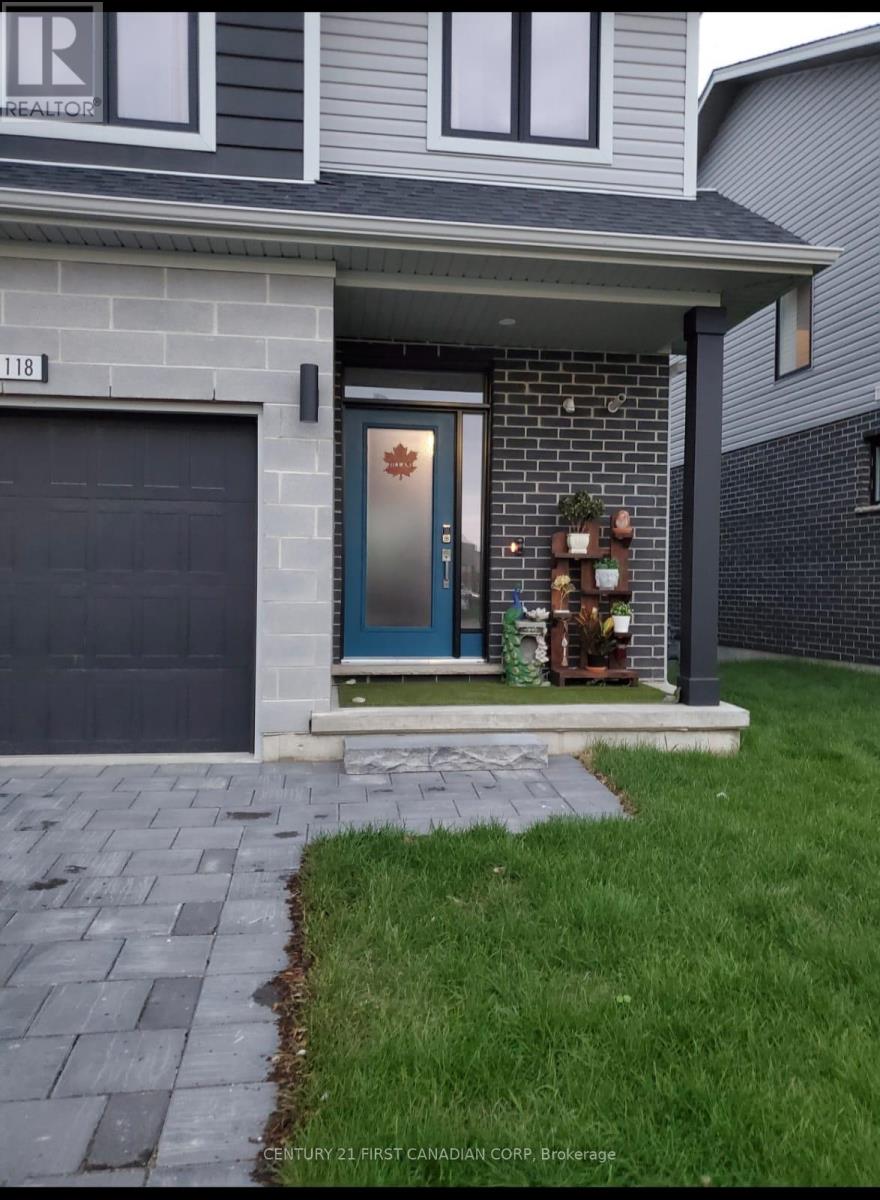 118 - 177 Edgevalley Road, London East, Ontario  N5V 0C5 - Photo 2 - X12449665