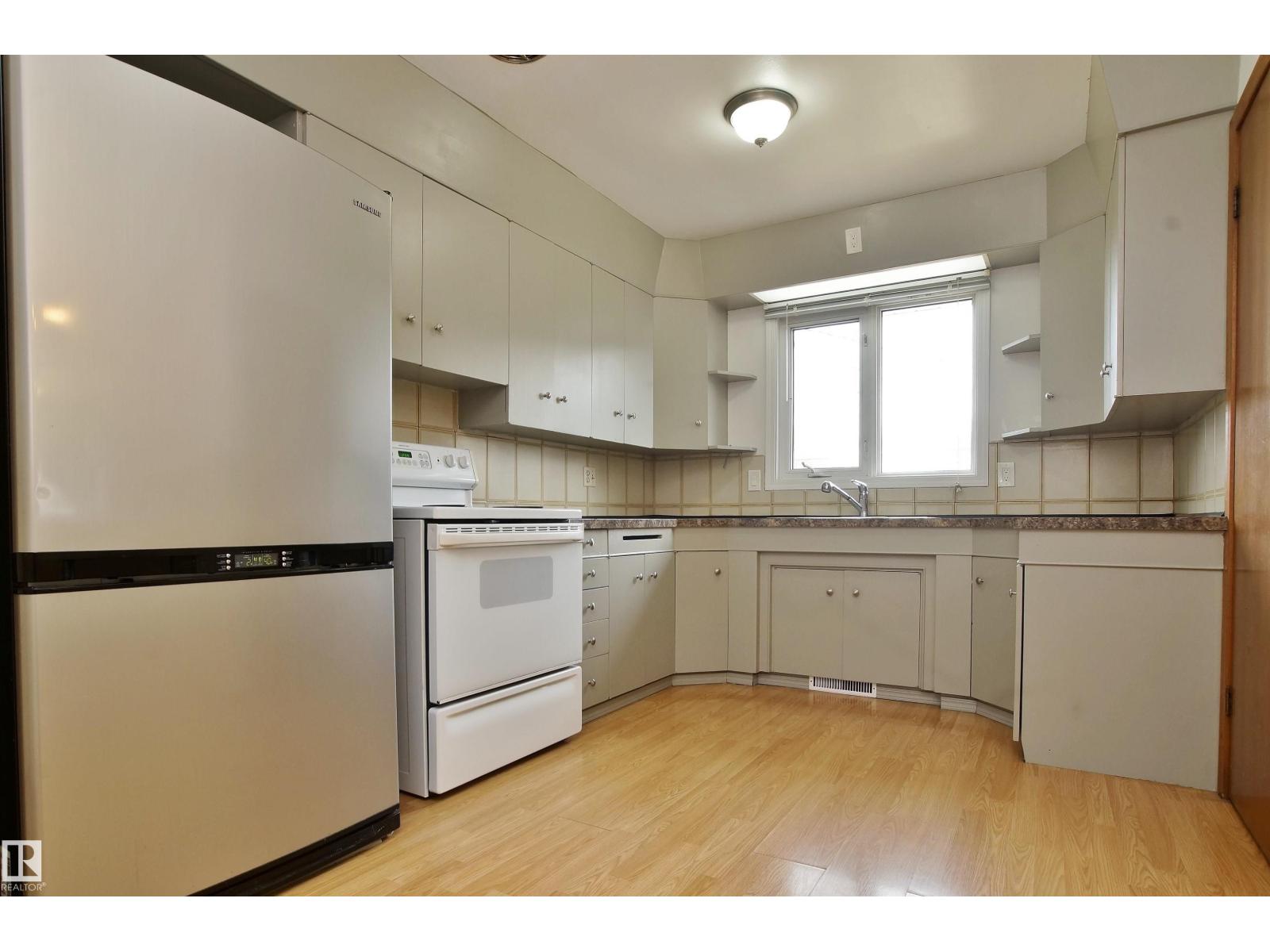 12415 80 St Nw, Edmonton, Alberta  T5B 2P8 - Photo 9 - E4461135