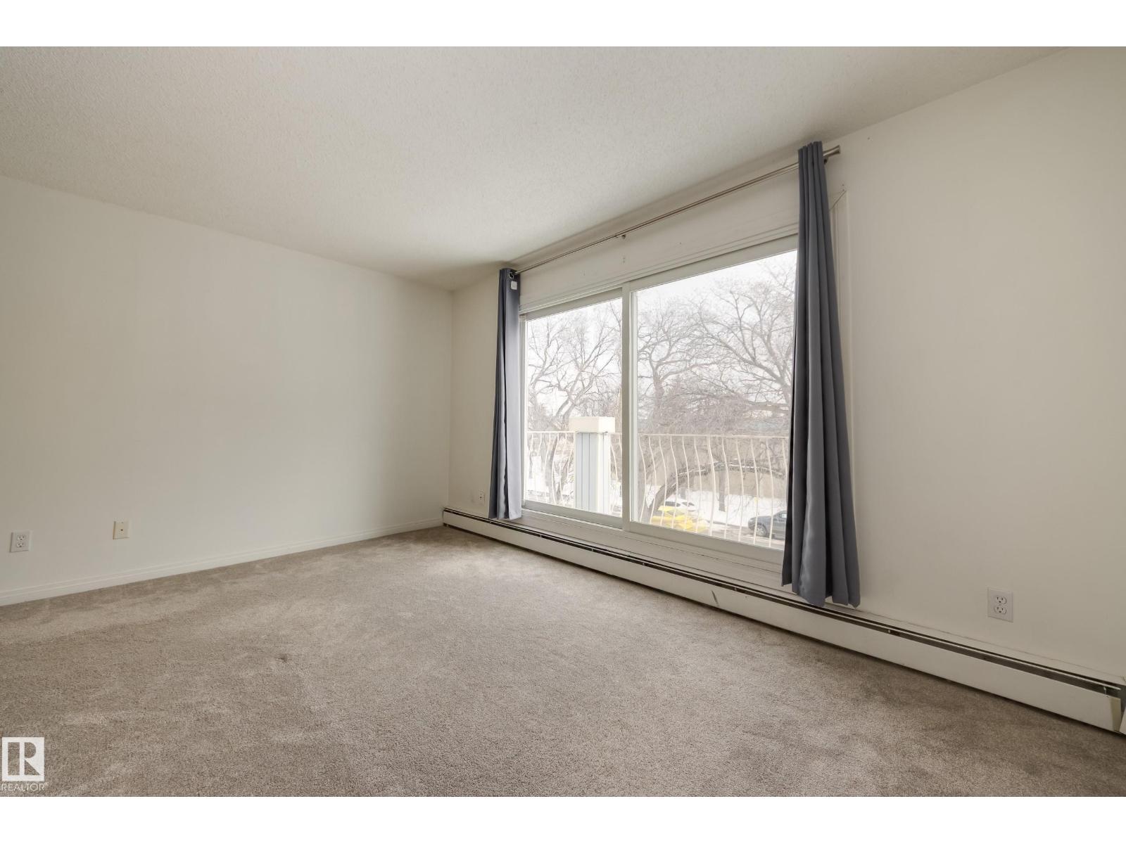 #11 10324 119 St Nw, Edmonton, Alberta  T5K 1Z6 - Photo 11 - E4461136