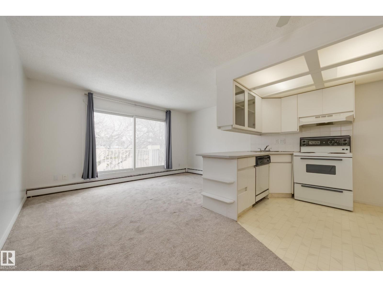 #11 10324 119 St Nw, Edmonton, Alberta  T5K 1Z6 - Photo 7 - E4461136