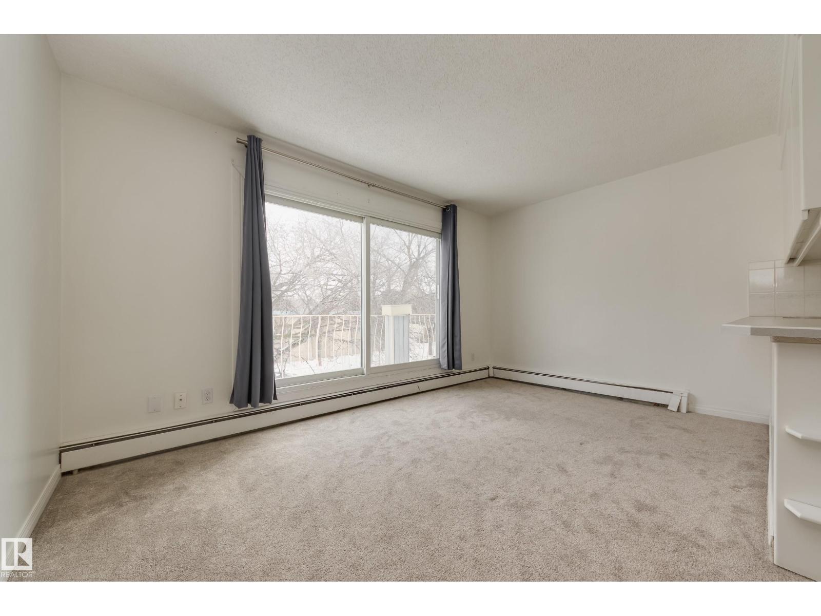 #11 10324 119 St Nw, Edmonton, Alberta  T5K 1Z6 - Photo 9 - E4461136