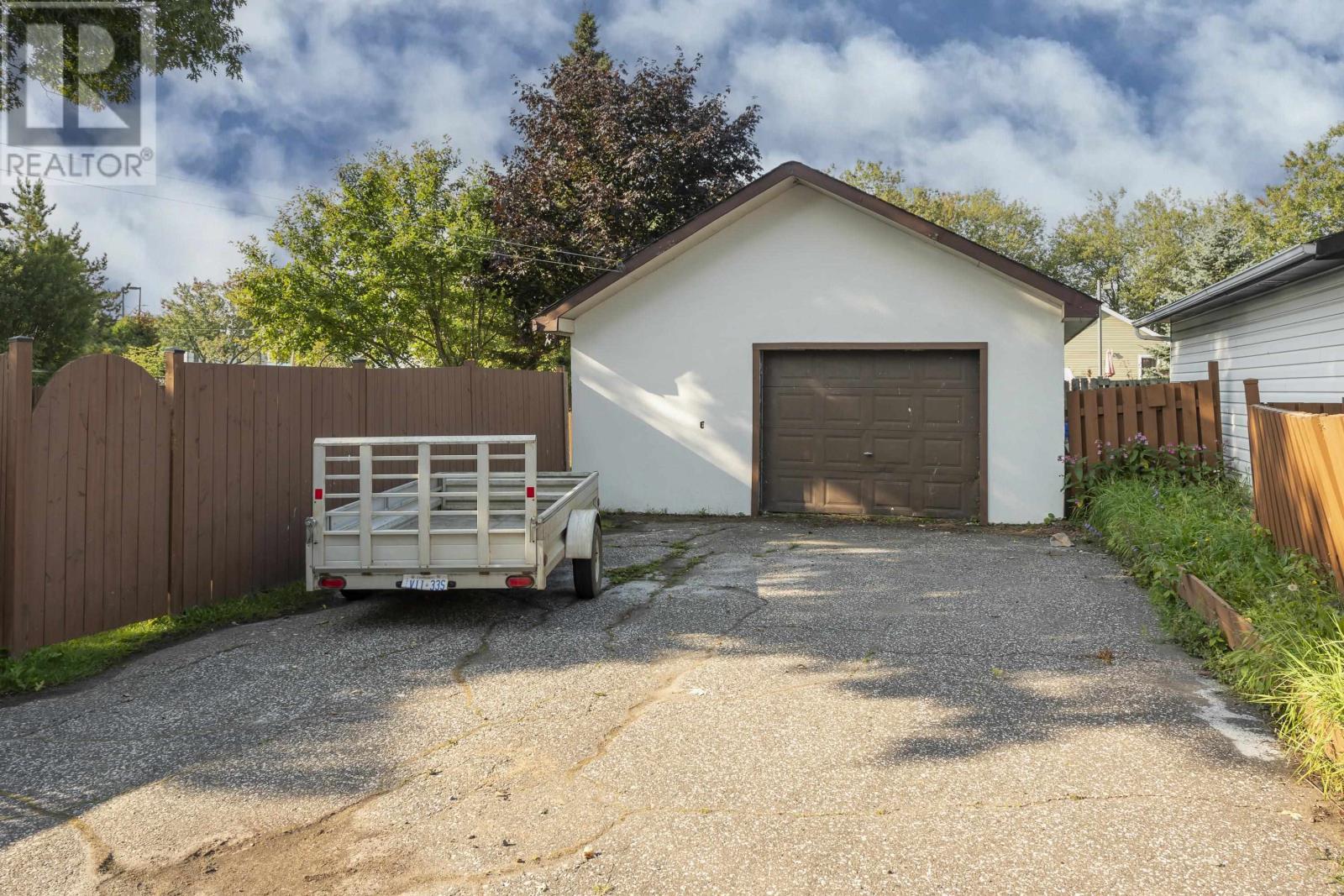 217 Clavet St, Thunder Bay, Ontario  P7A 2M5 - Photo 44 - TB252981