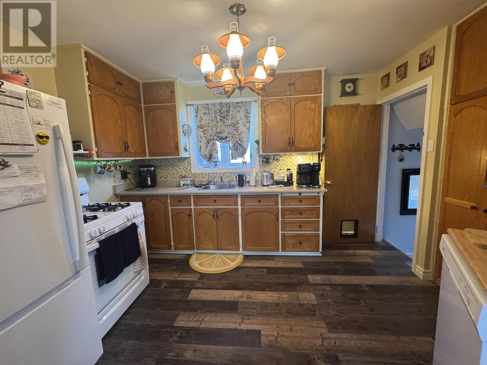 27 Adjala Ave, Manitouwadge, Ontario  P0T 2C0 - Photo 13 - TB253159