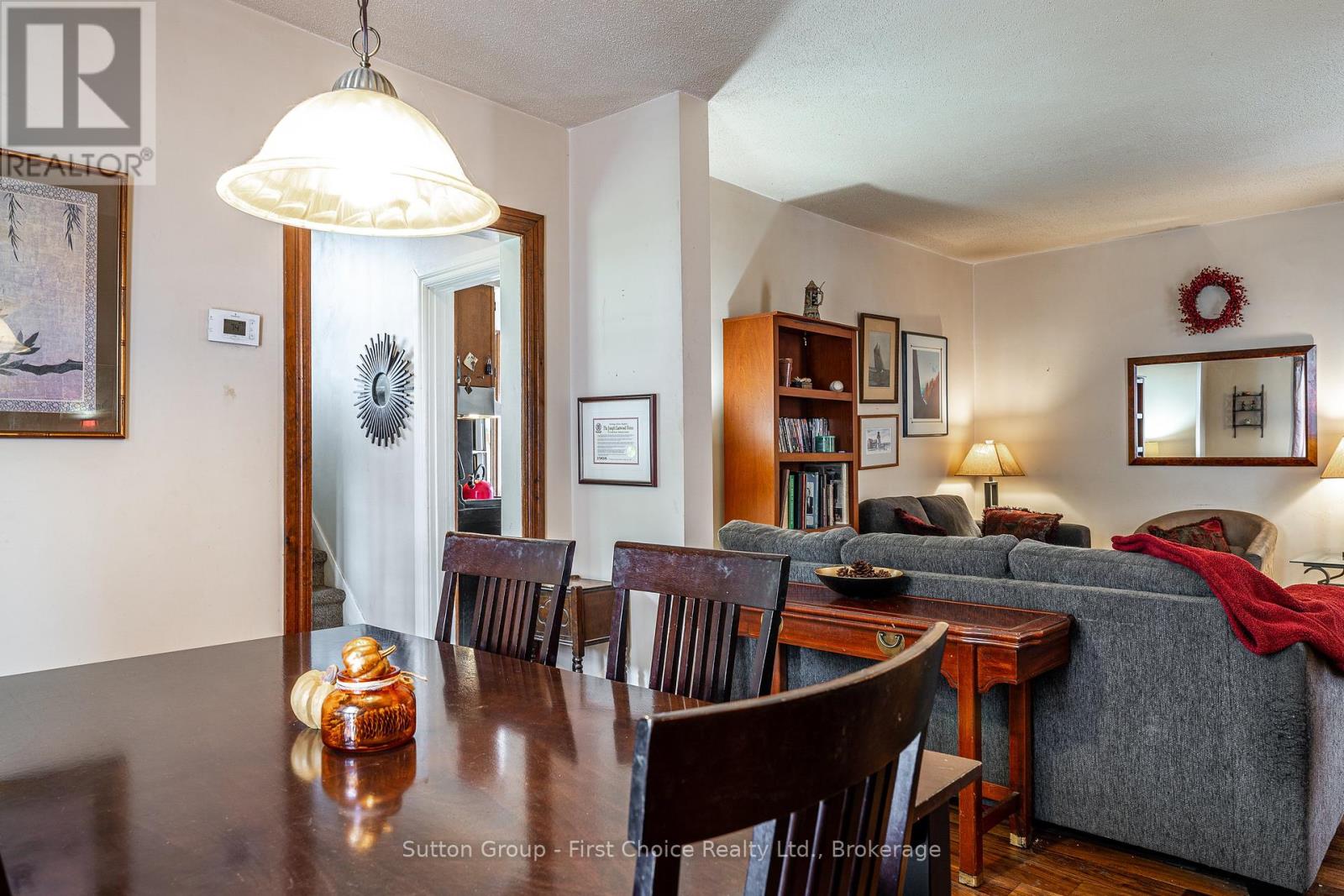 141 Perth Street, Stratford, Ontario  N5A 3Y1 - Photo 11 - X12449719