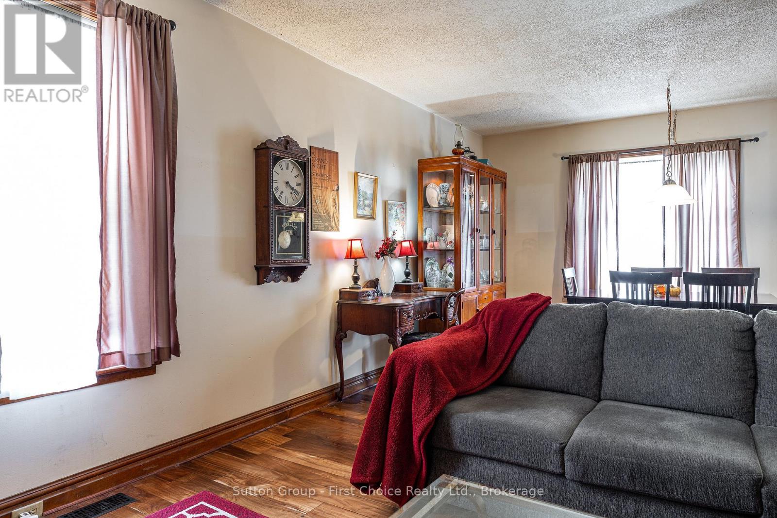 141 Perth Street, Stratford, Ontario  N5A 3Y1 - Photo 16 - X12449719