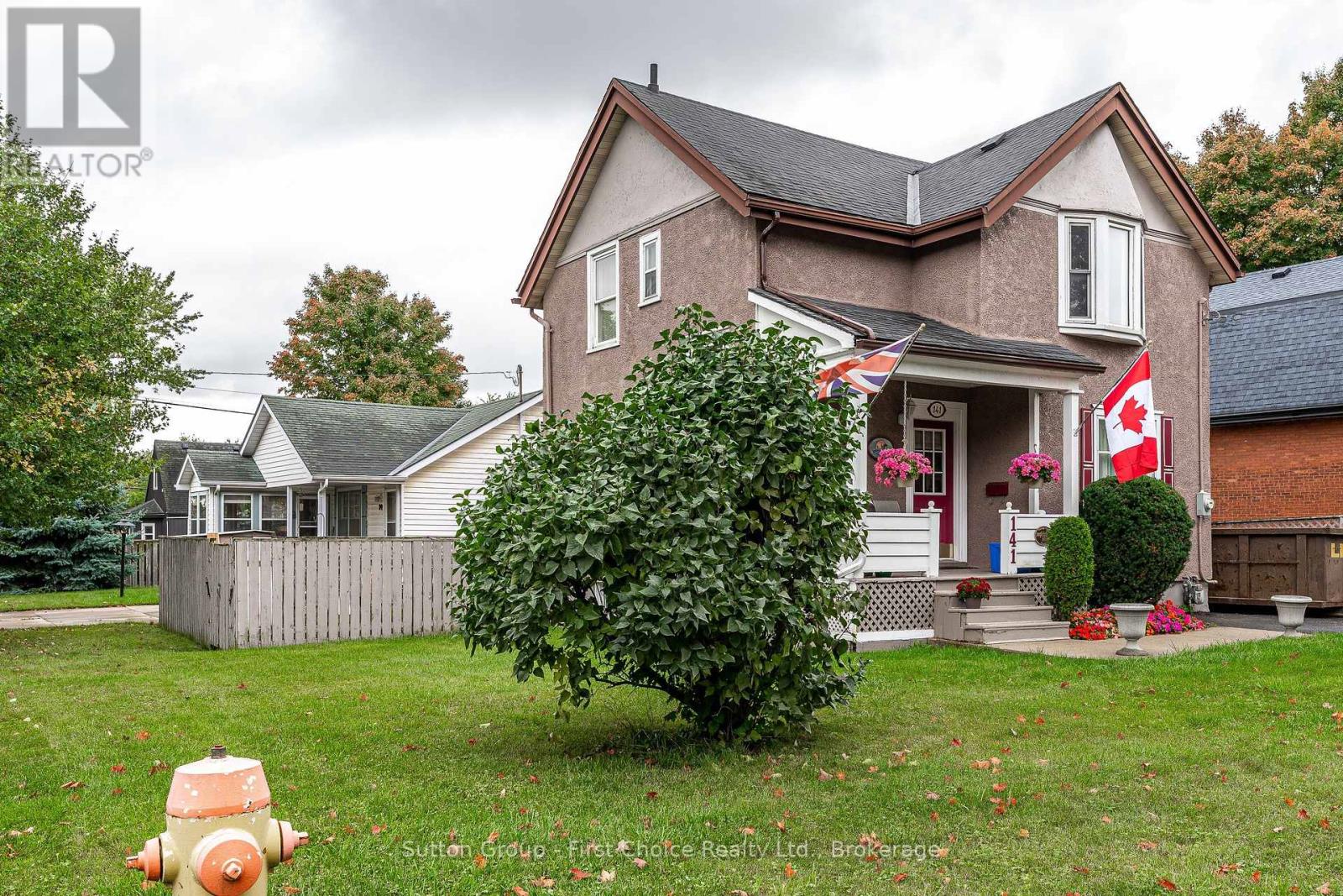 141 Perth Street, Stratford, Ontario  N5A 3Y1 - Photo 3 - X12449719