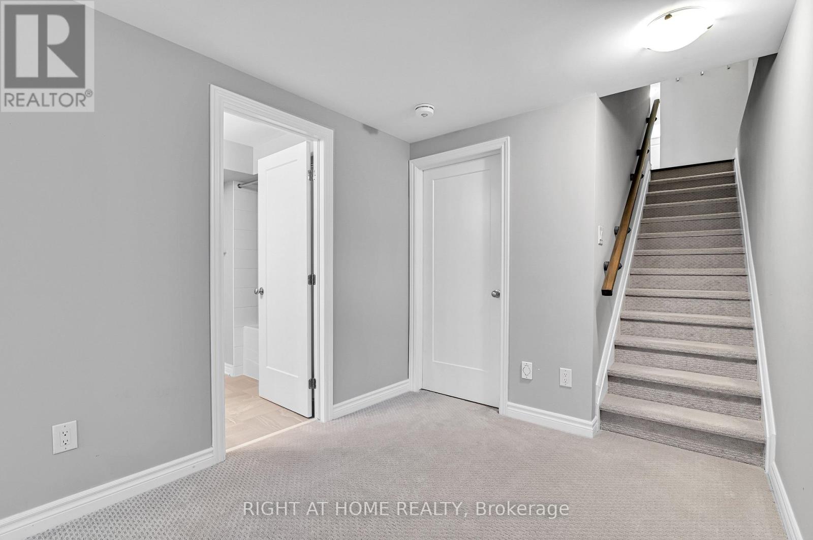 530 Muscari Street, Ottawa, Ontario  K1T 0S3 - Photo 29 - X12449668