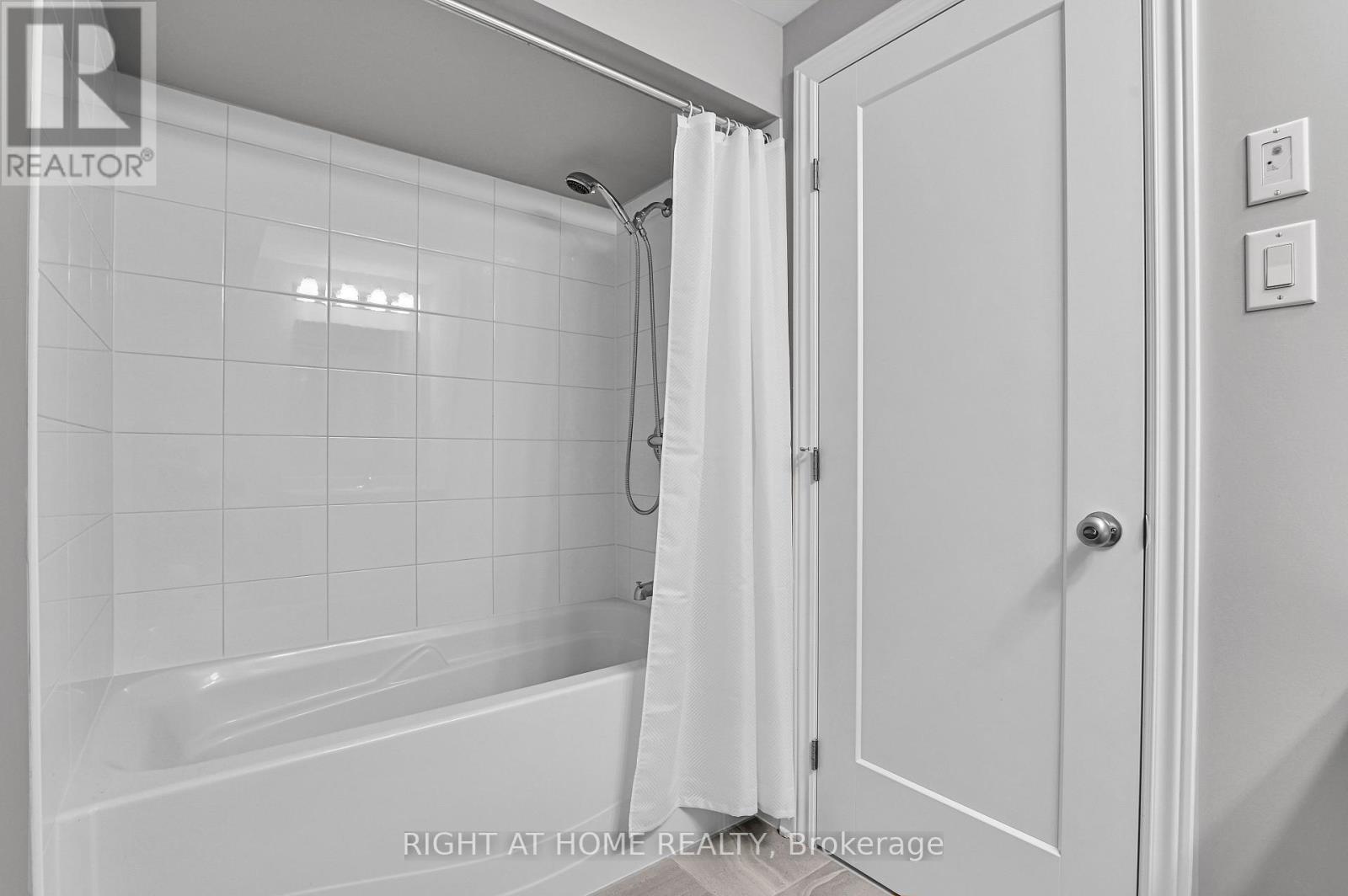 530 Muscari Street, Ottawa, Ontario  K1T 0S3 - Photo 33 - X12449668